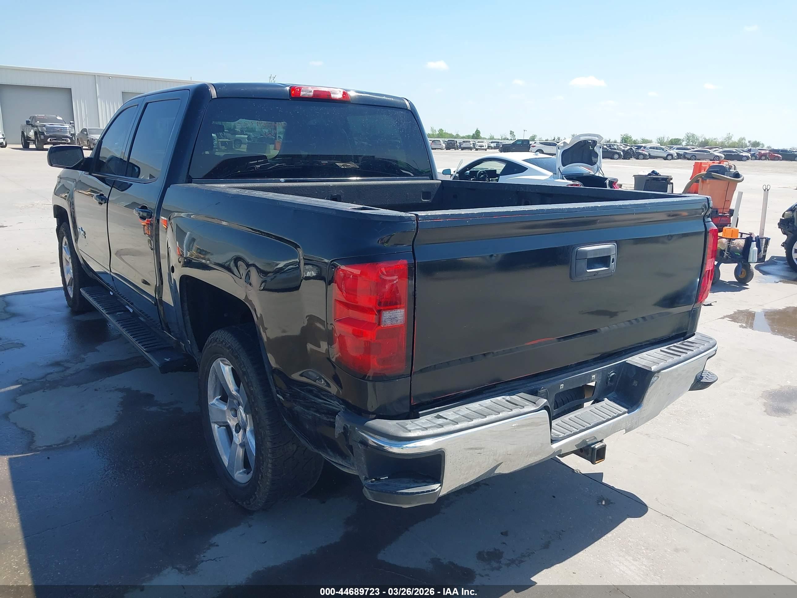 CHEVROLET SILVERADO image 3