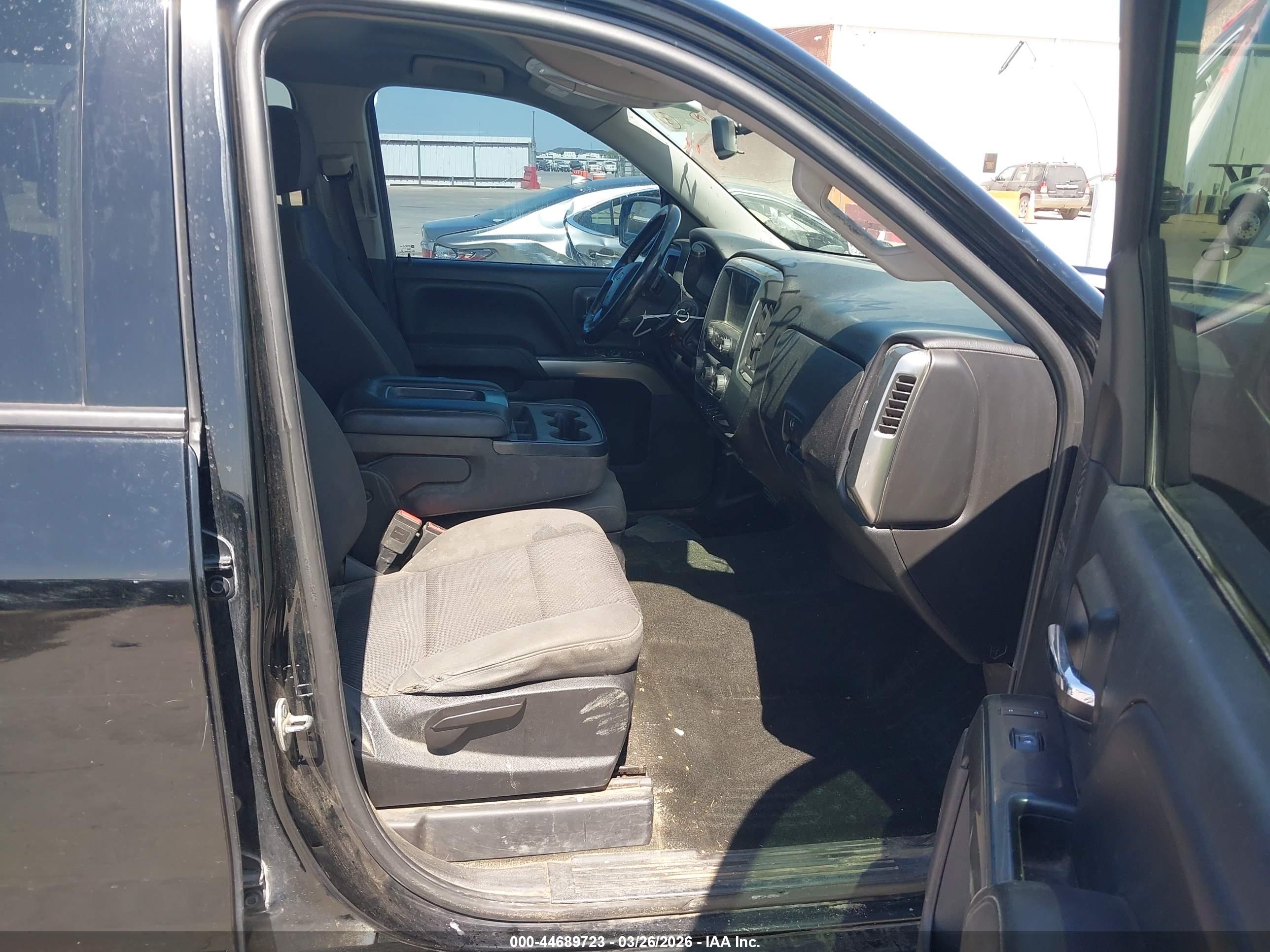 CHEVROLET SILVERADO image 5