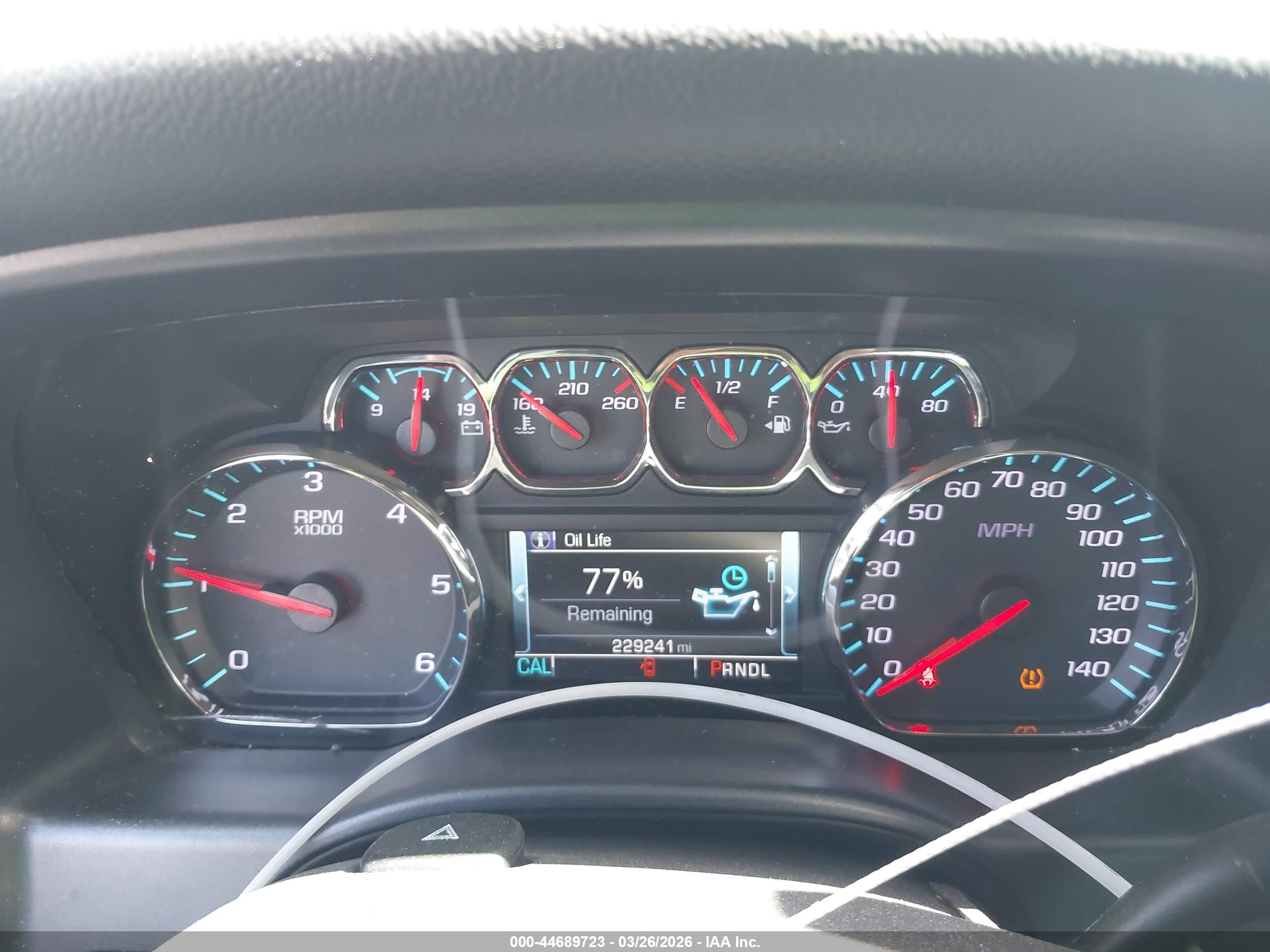 CHEVROLET SILVERADO image 7