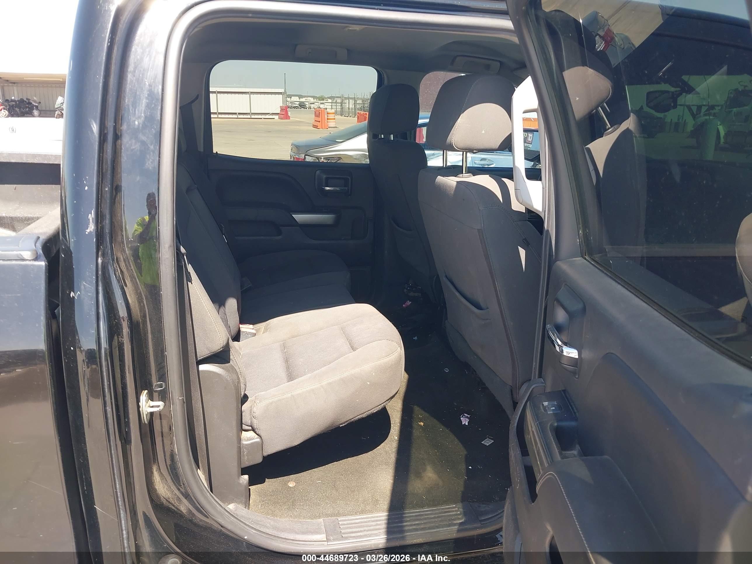 CHEVROLET SILVERADO image 8