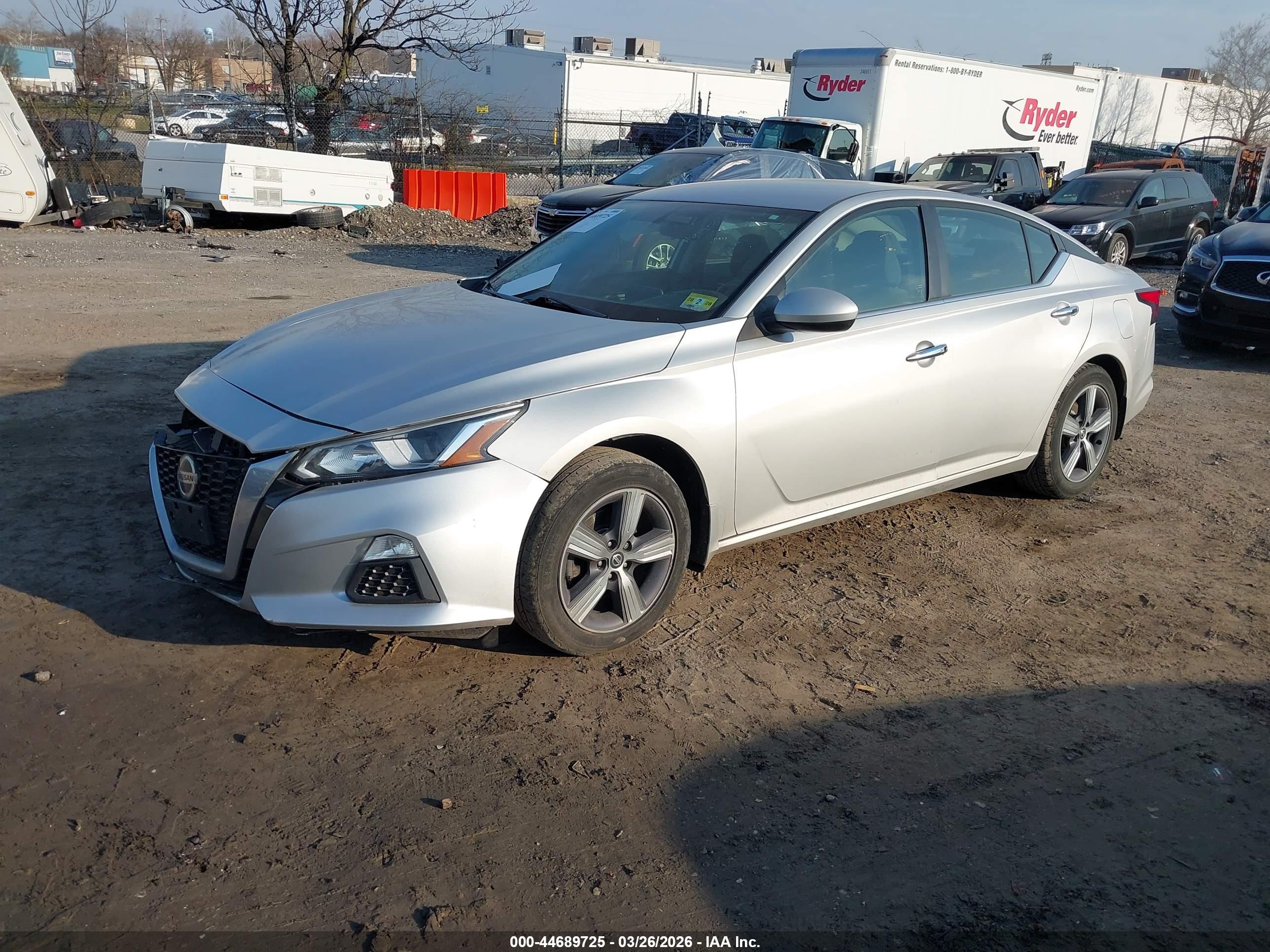 NISSAN ALTIMA image 2