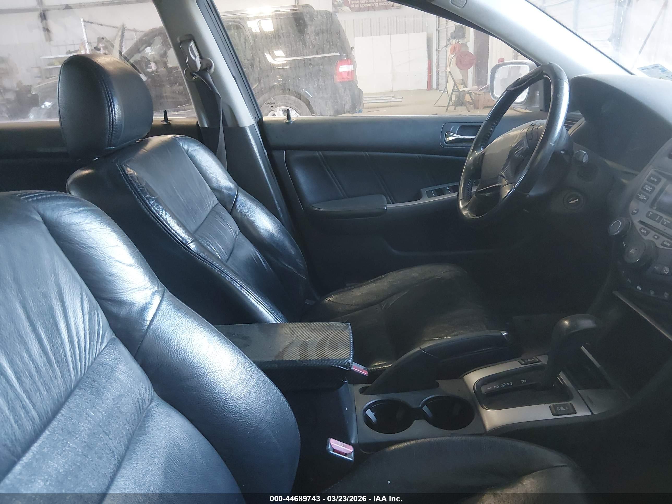 HONDA ACCORD image 5