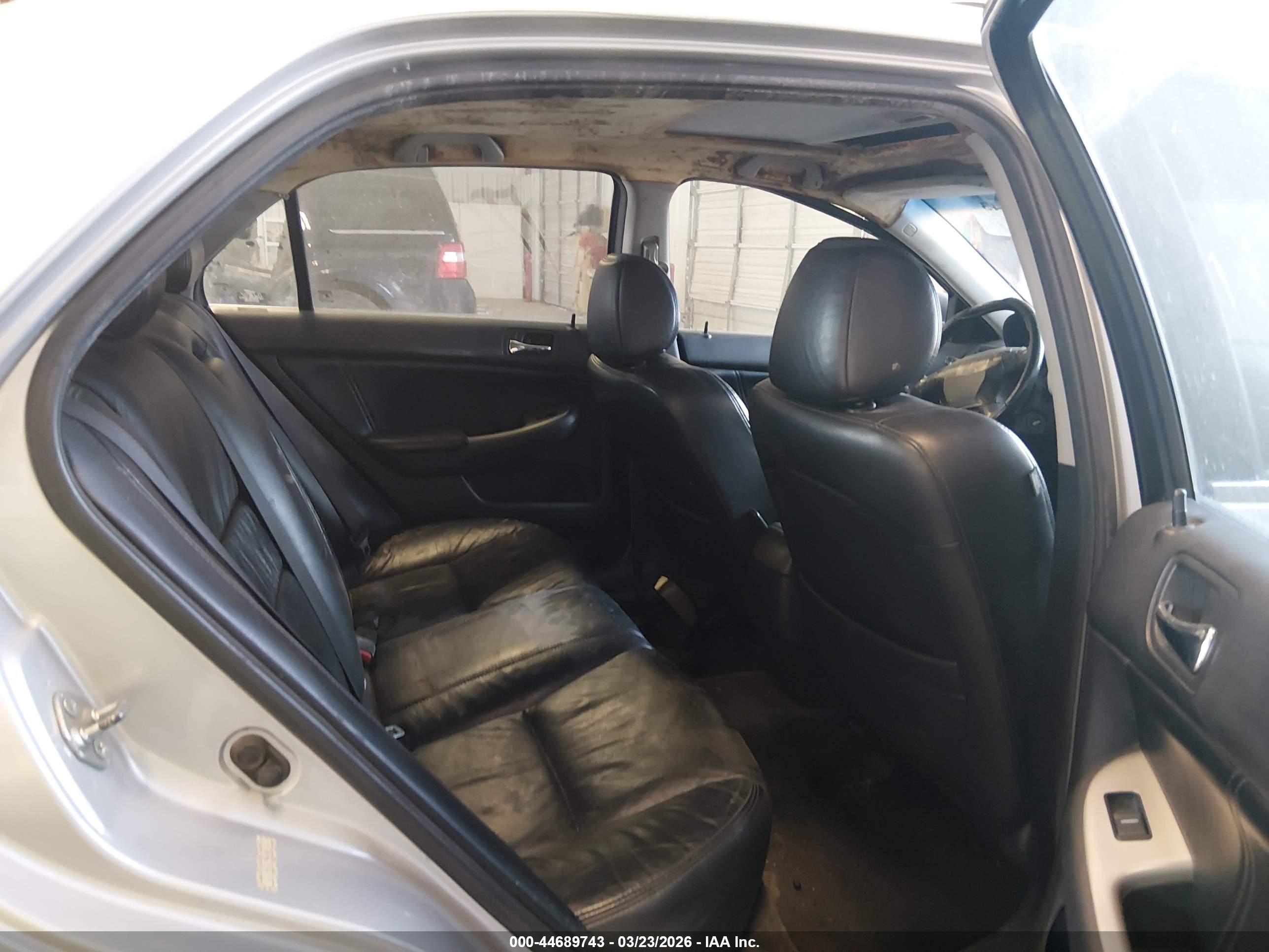 HONDA ACCORD image 8