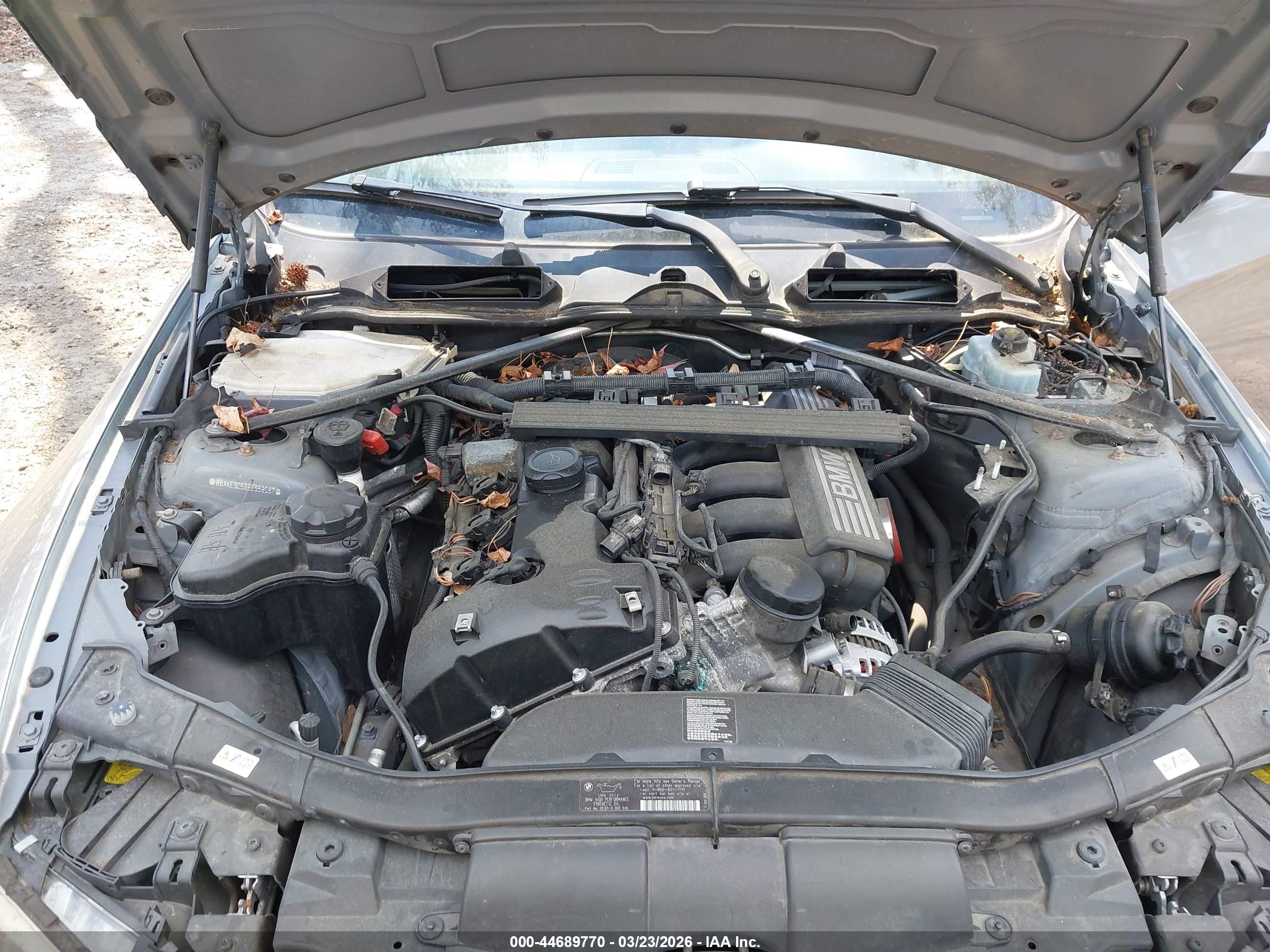 BMW 328I image 10