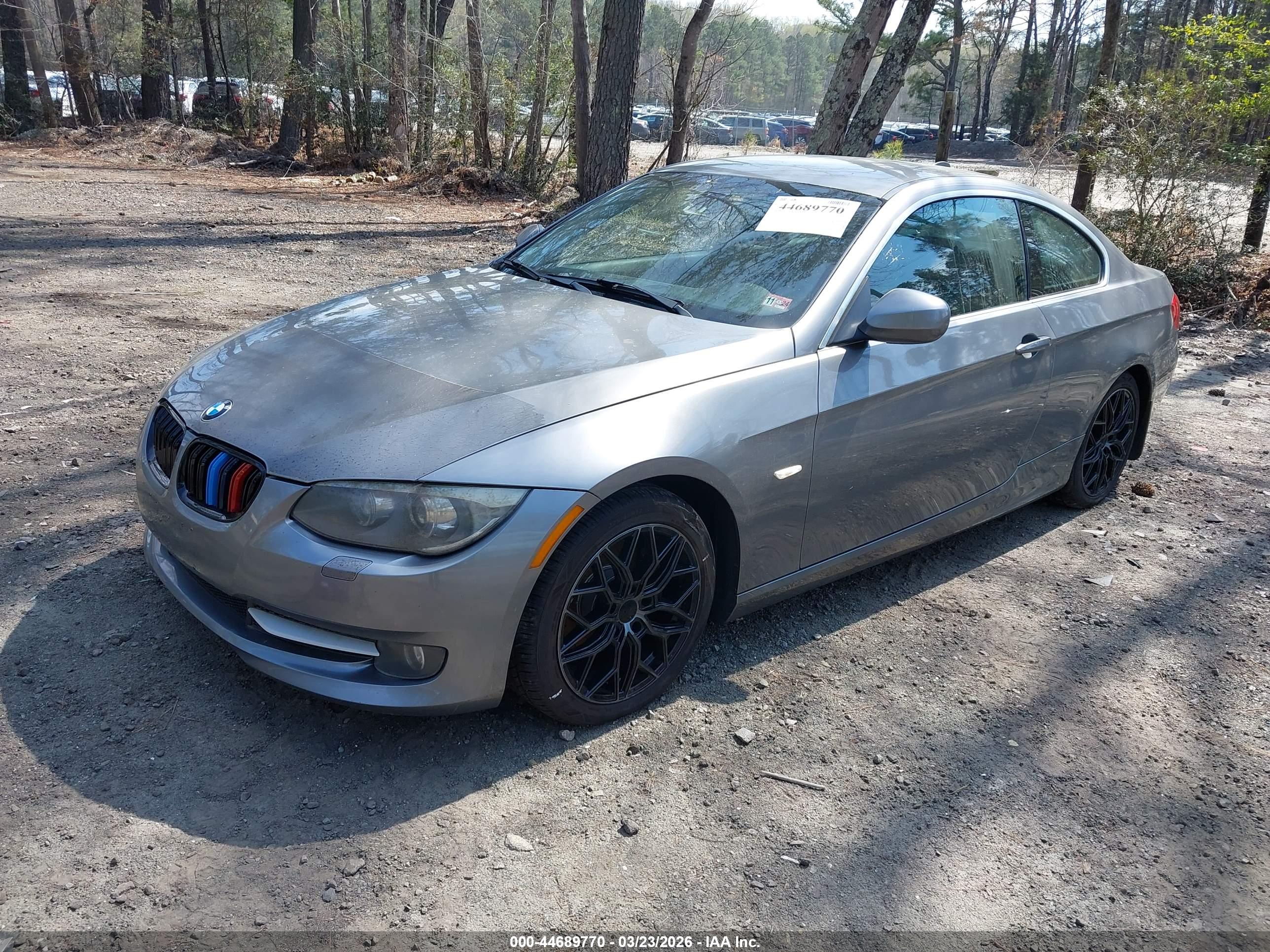 BMW 328I image 2