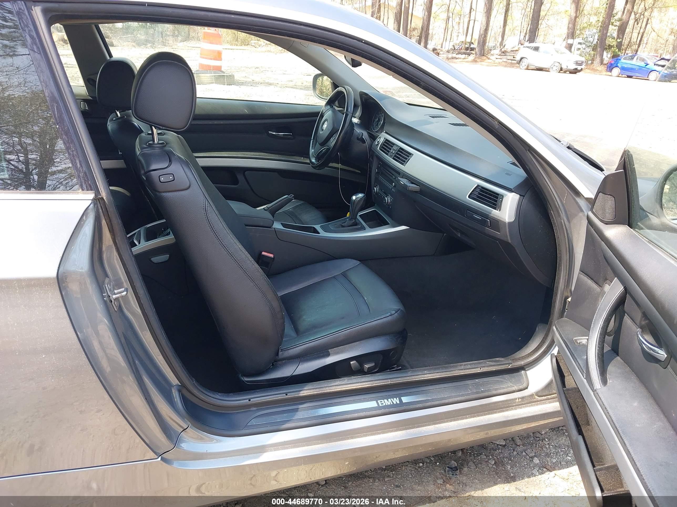 BMW 328I image 5