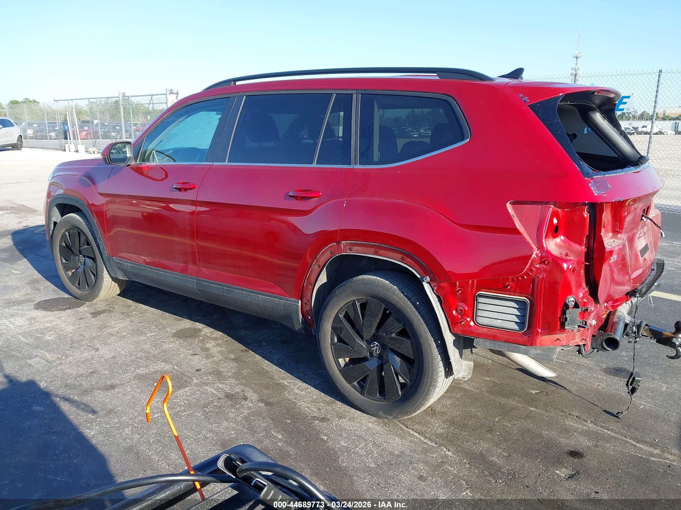VOLKSWAGEN ATLAS image 3