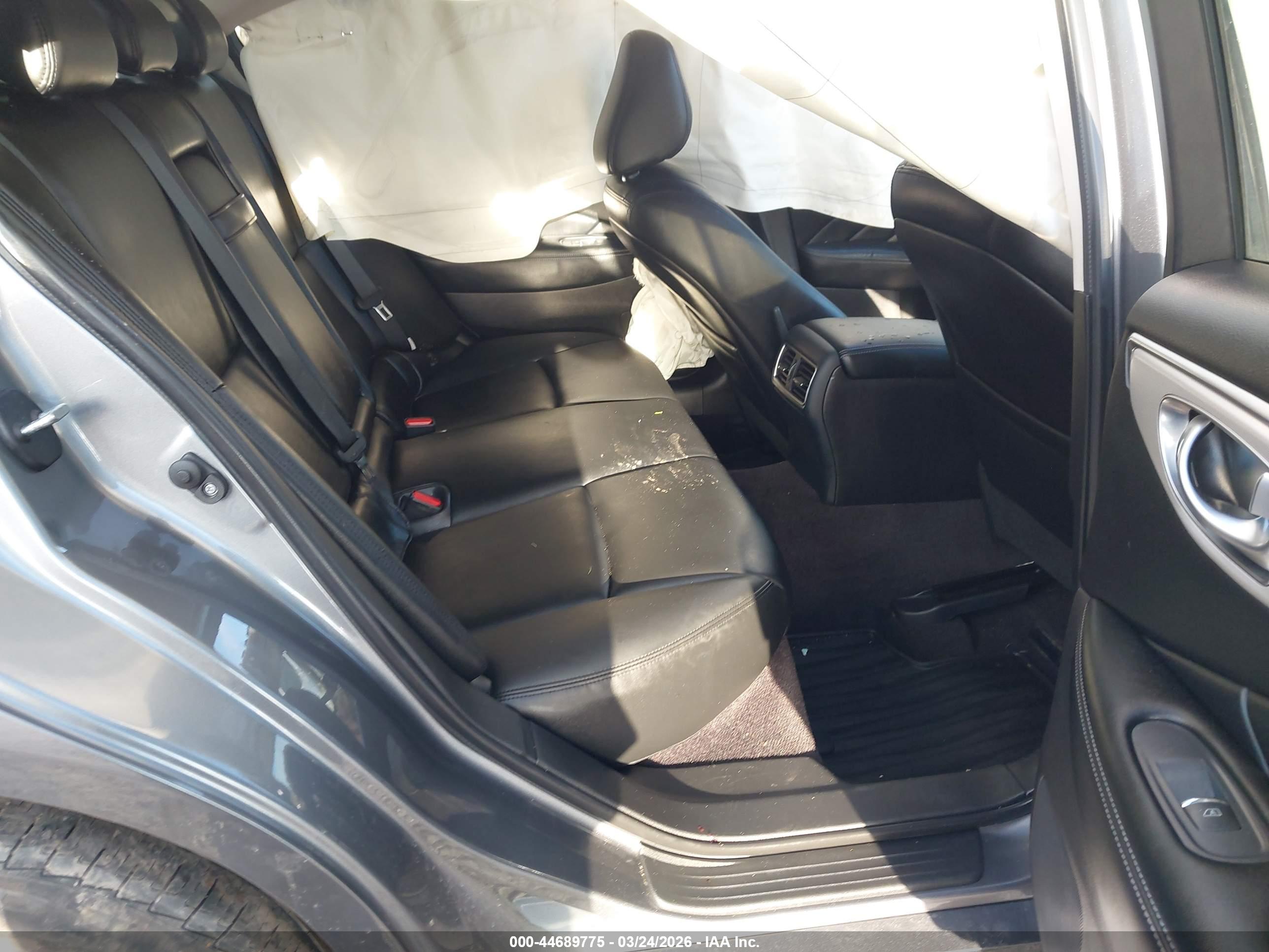 INFINITI Q50 image 8
