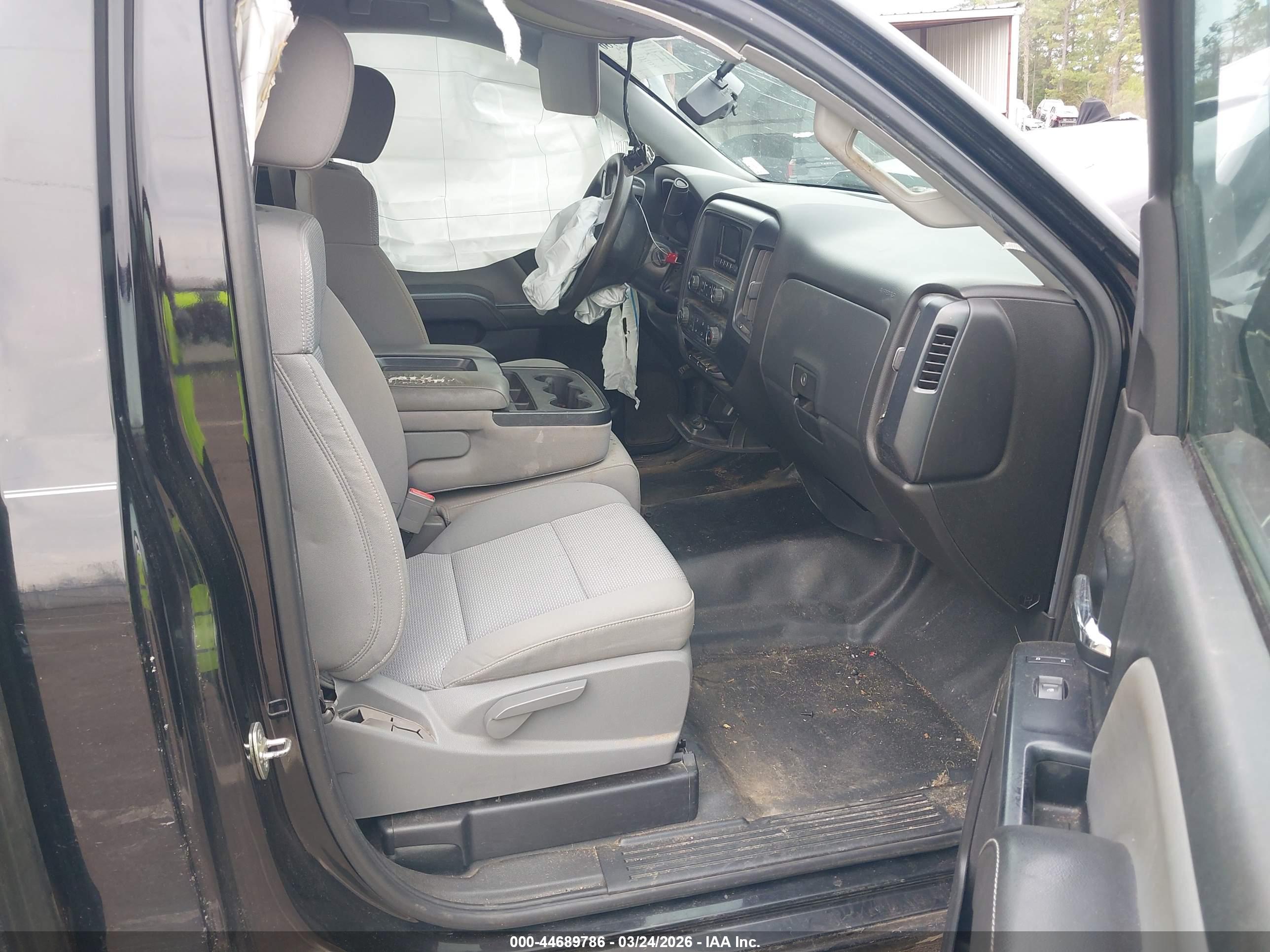 CHEVROLET SILVERADO image 5