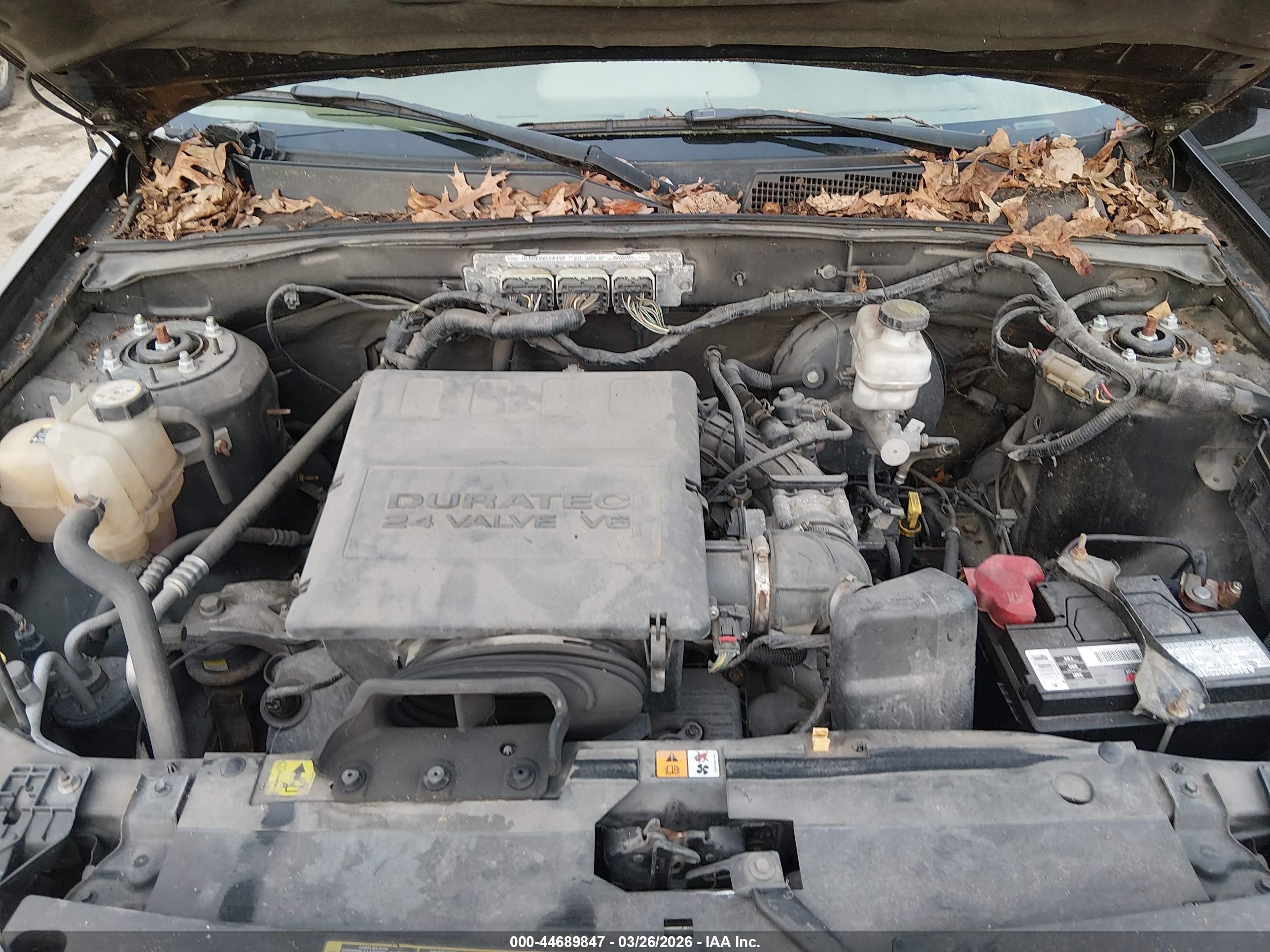 FORD ESCAPE image 10