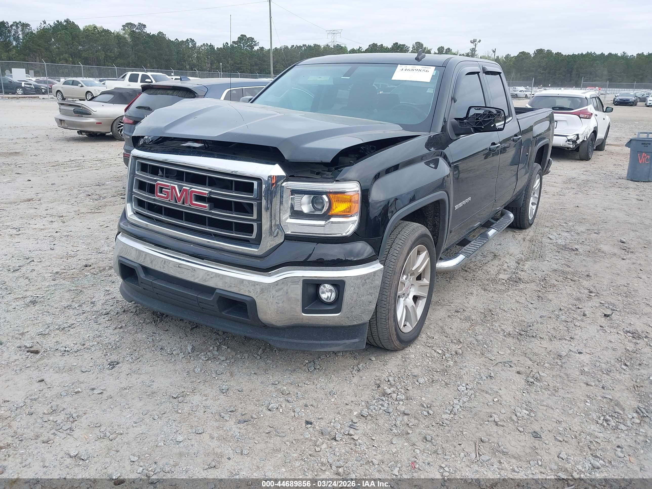 GMC SIERRA image 2