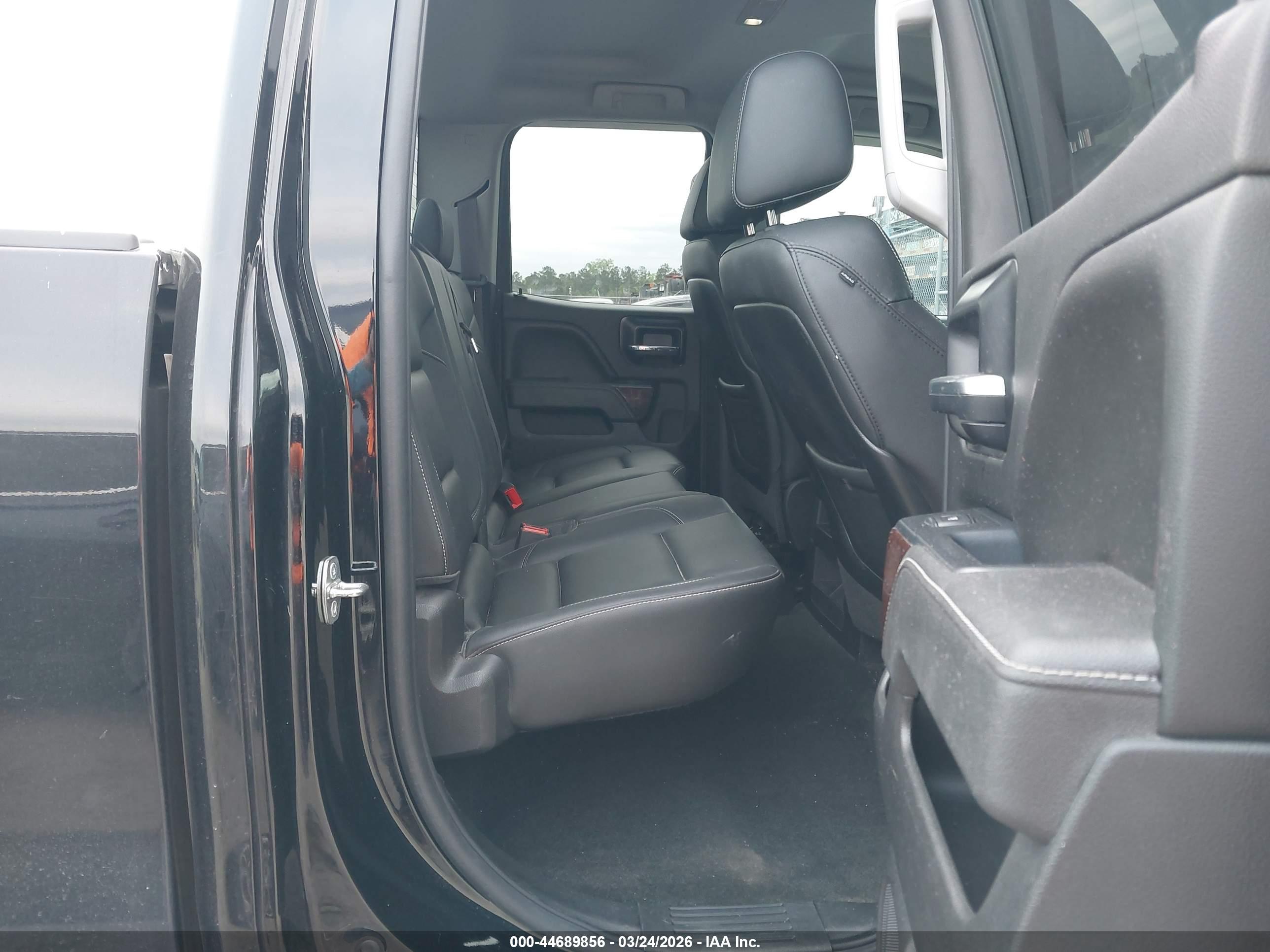 GMC SIERRA image 8