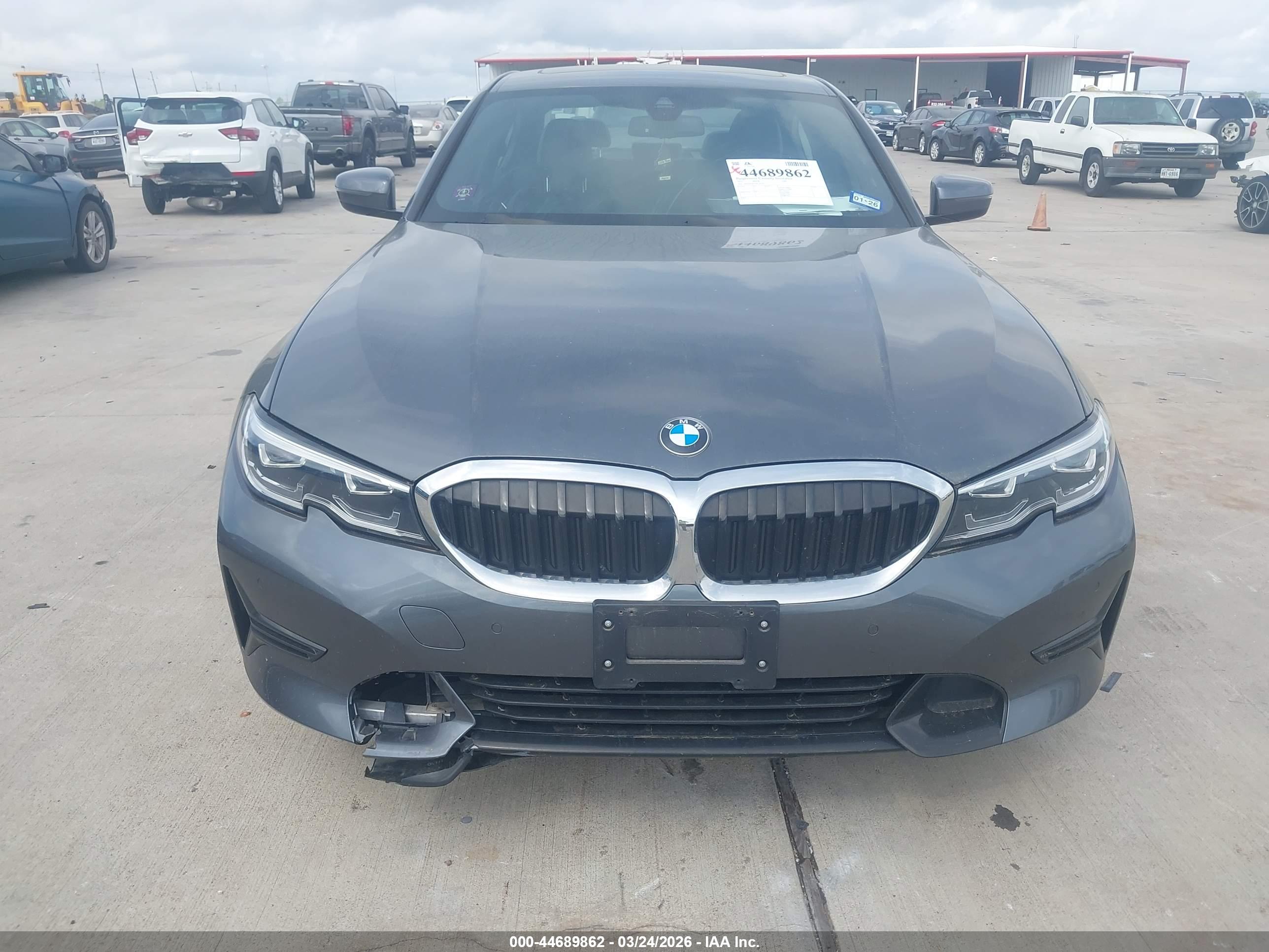 BMW 330I image 6
