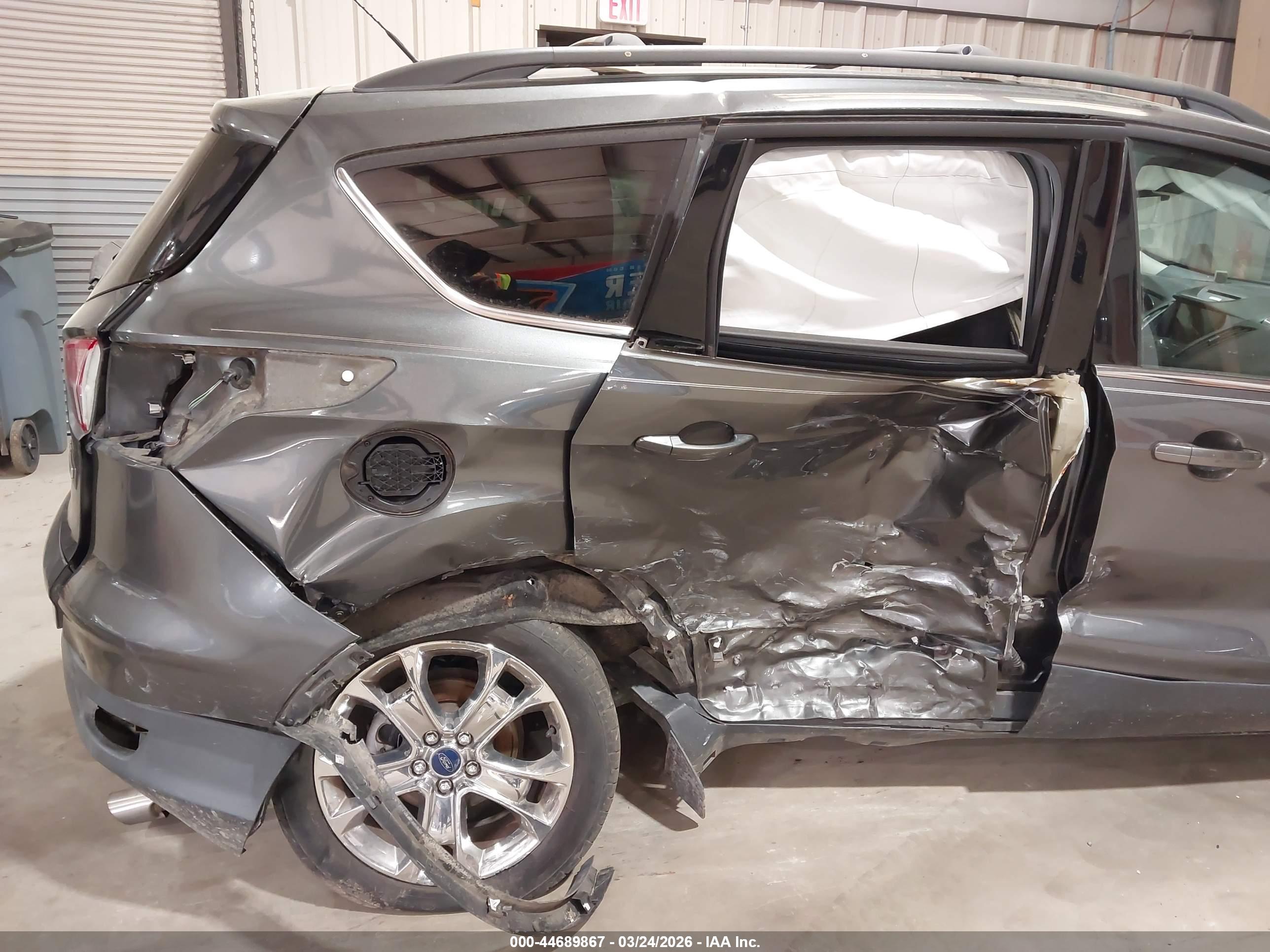 FORD ESCAPE image 6