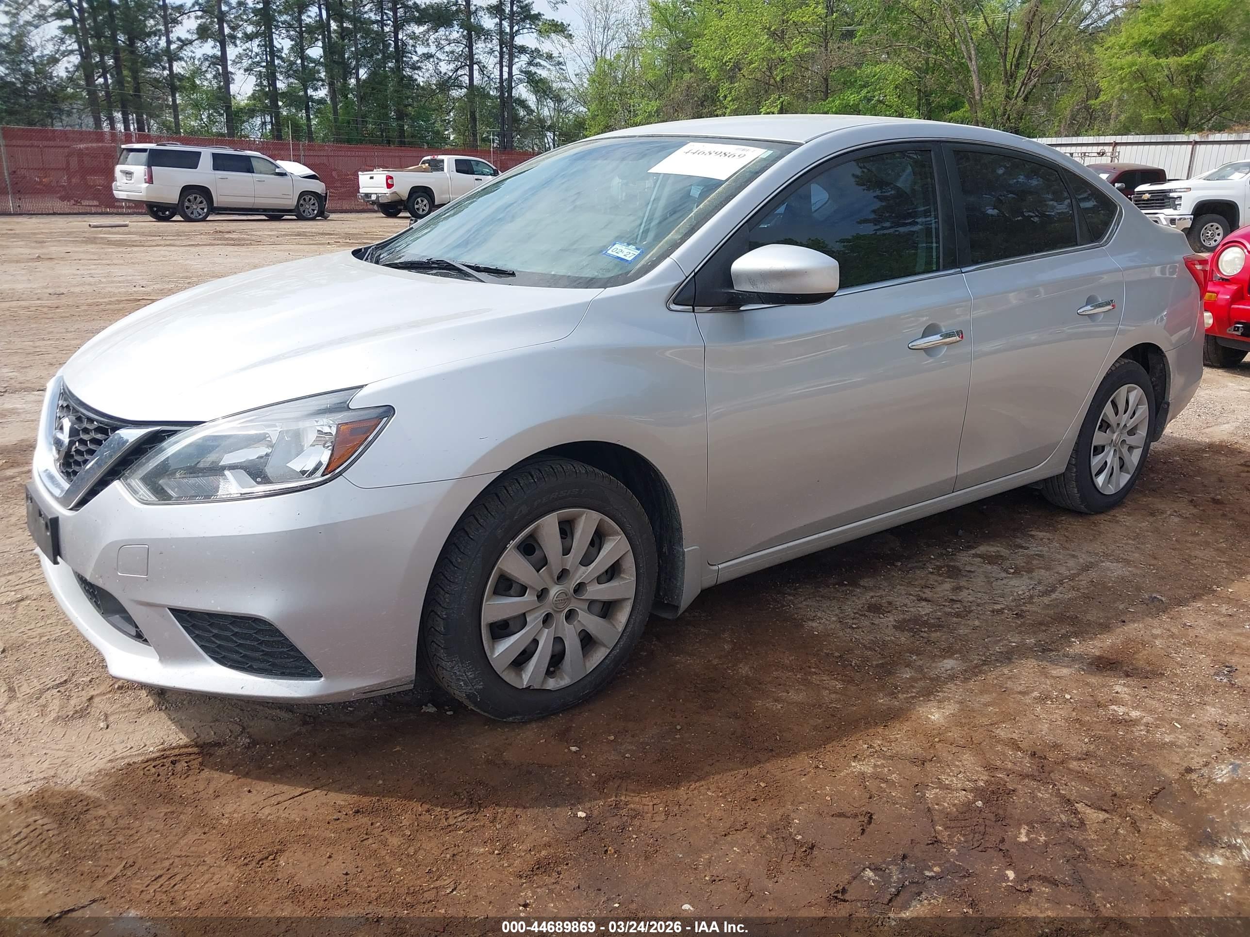 NISSAN SENTRA image 2