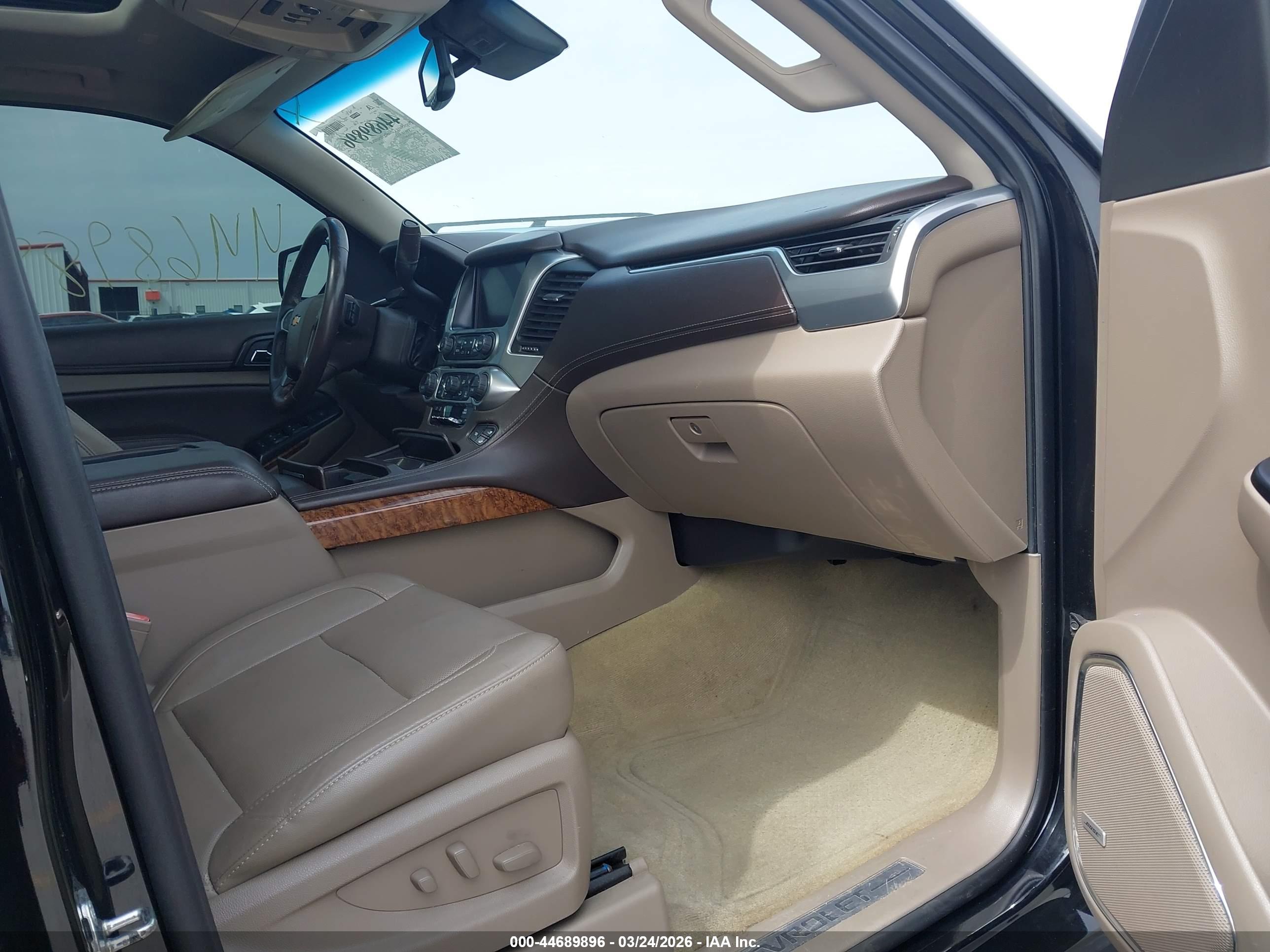 CHEVROLET TAHOE image 5