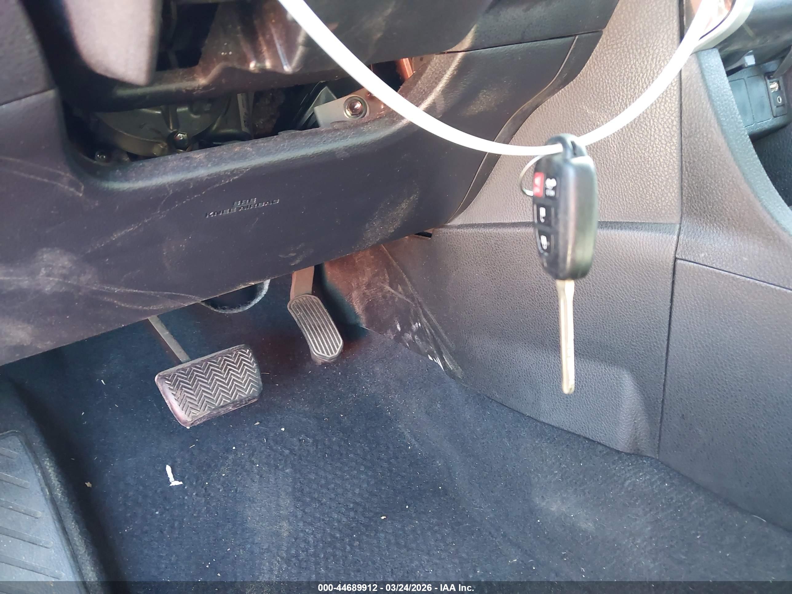 TOYOTA COROLLA image 11