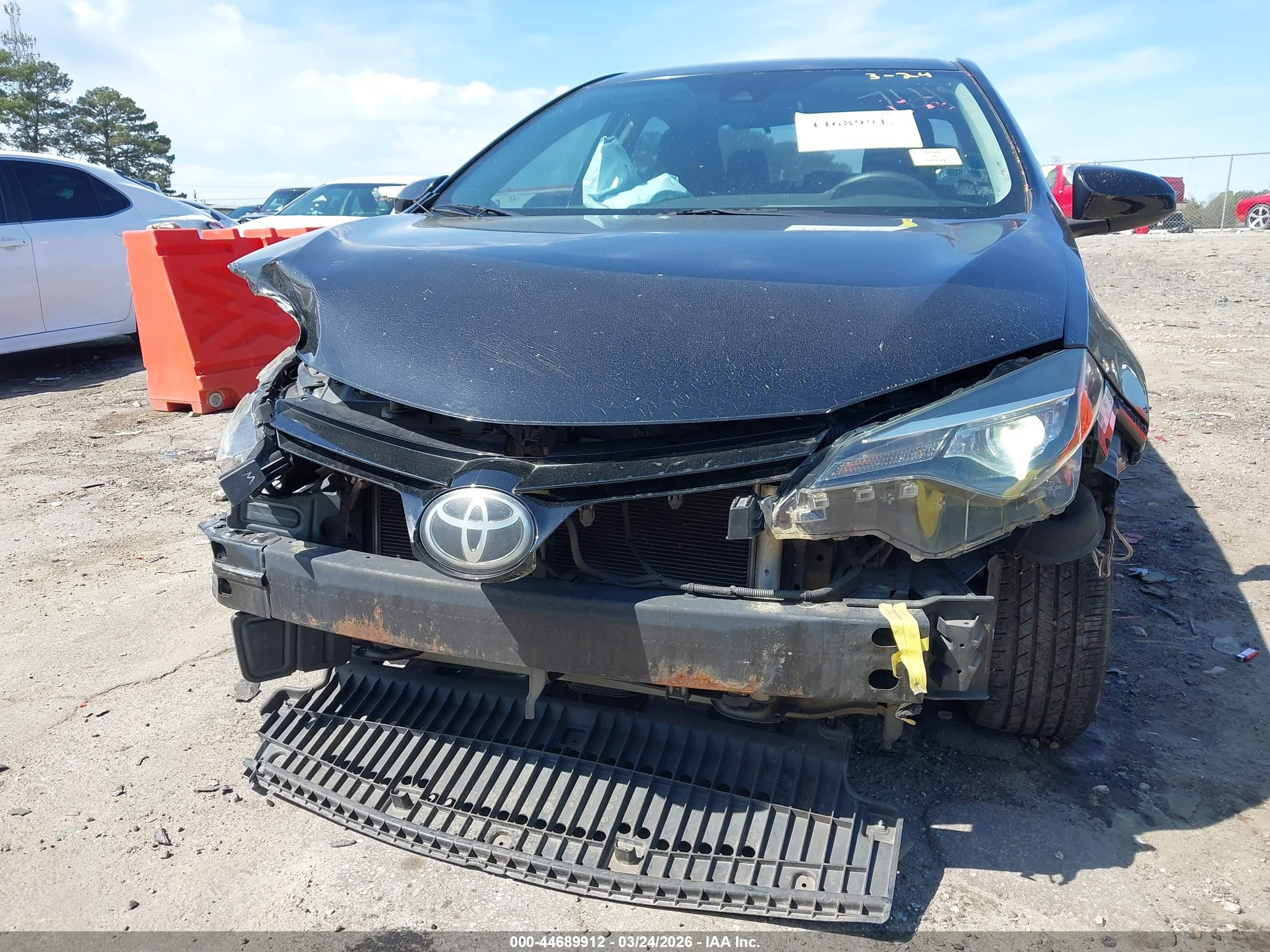 TOYOTA COROLLA image 6