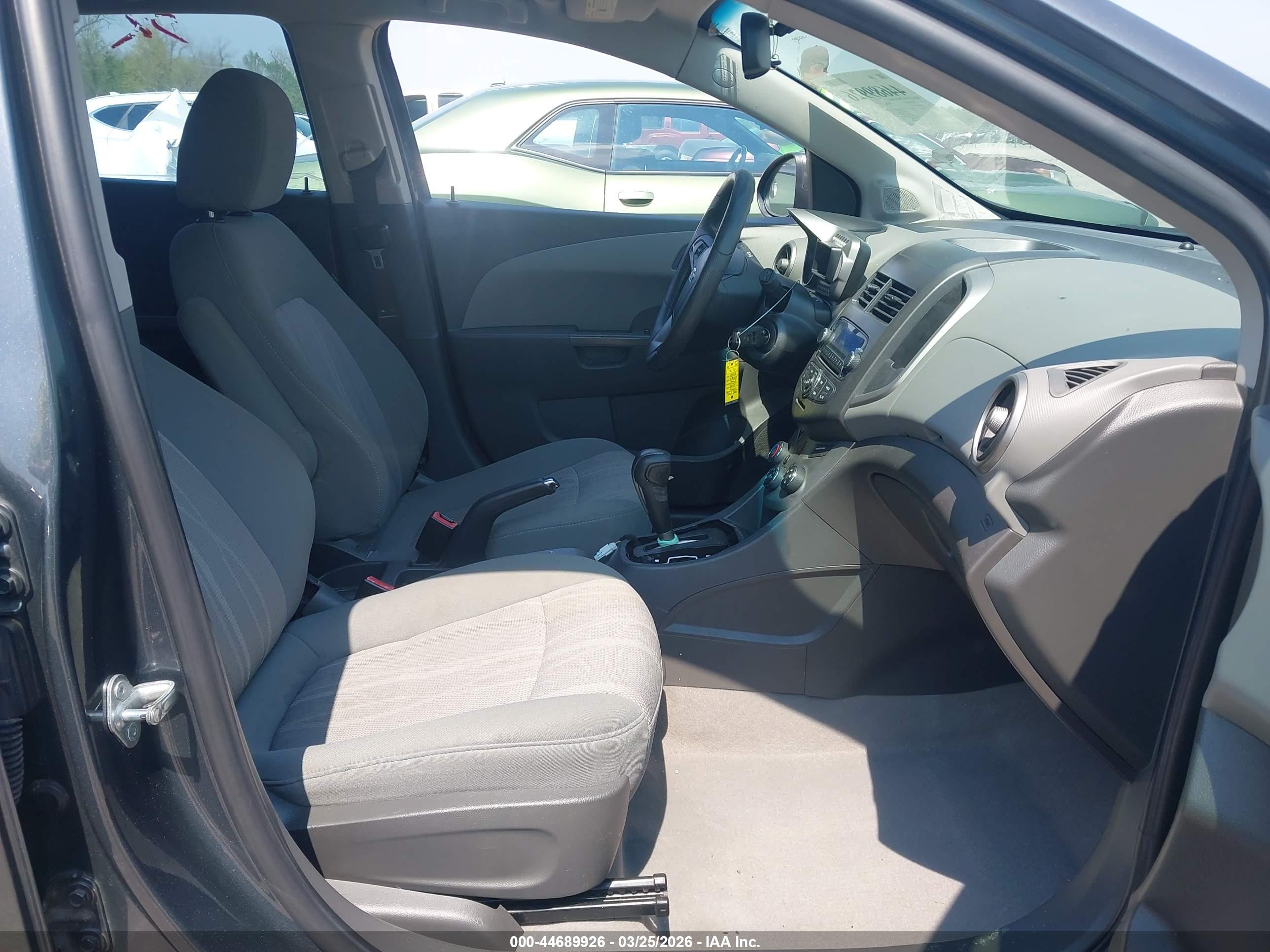CHEVROLET SONIC image 5