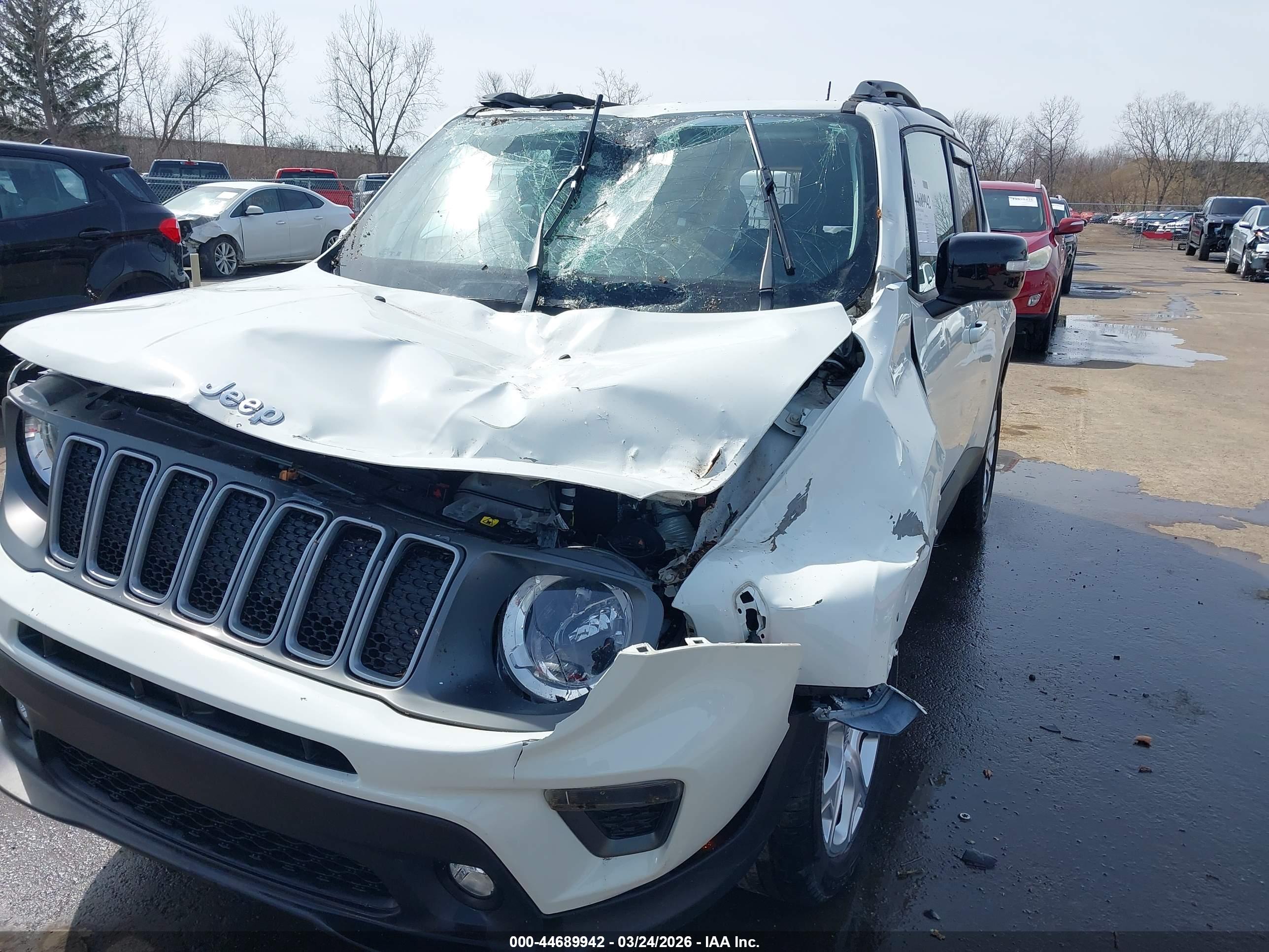 JEEP RENEGADE image 6