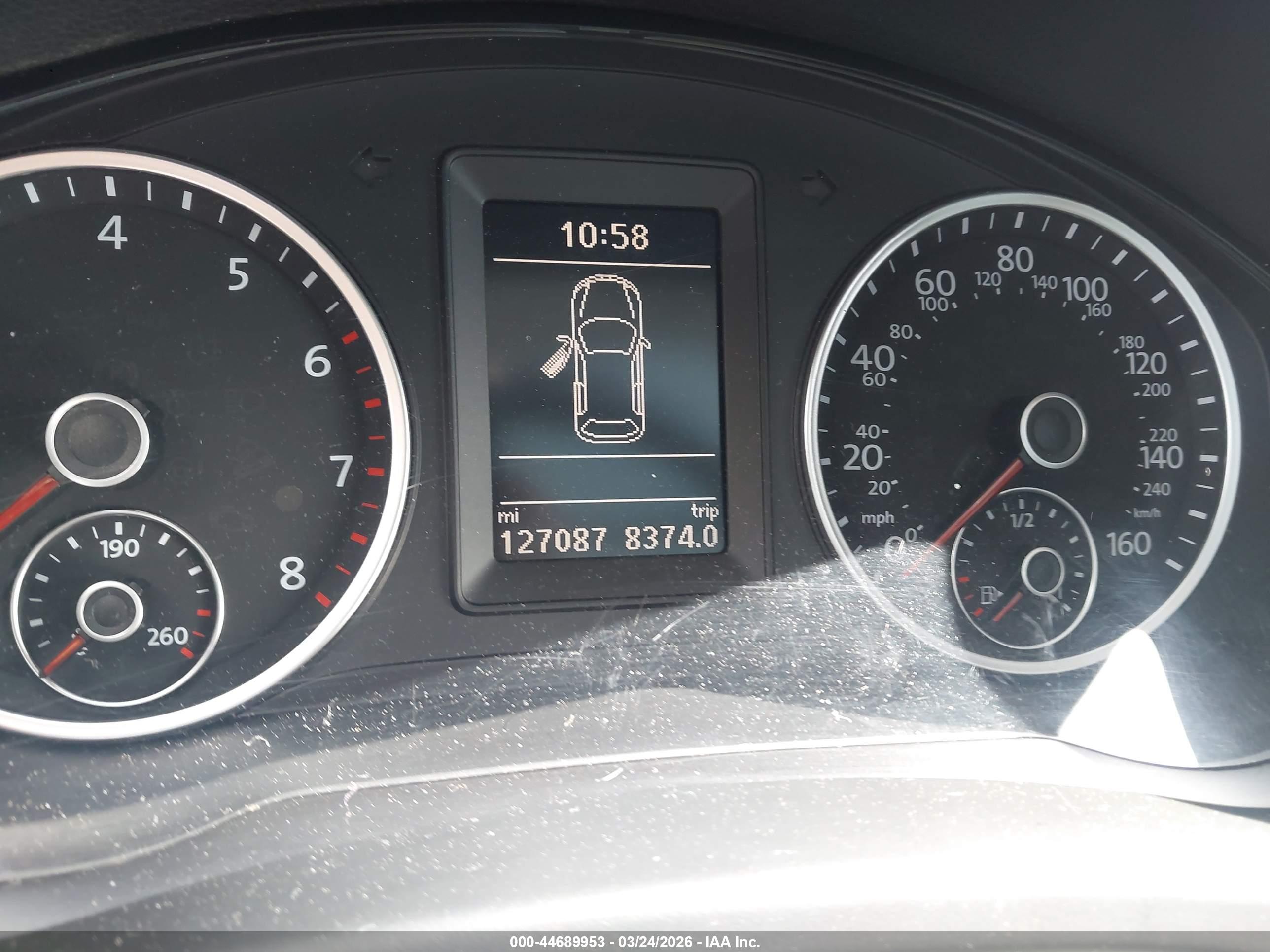 VOLKSWAGEN TIGUAN image 7