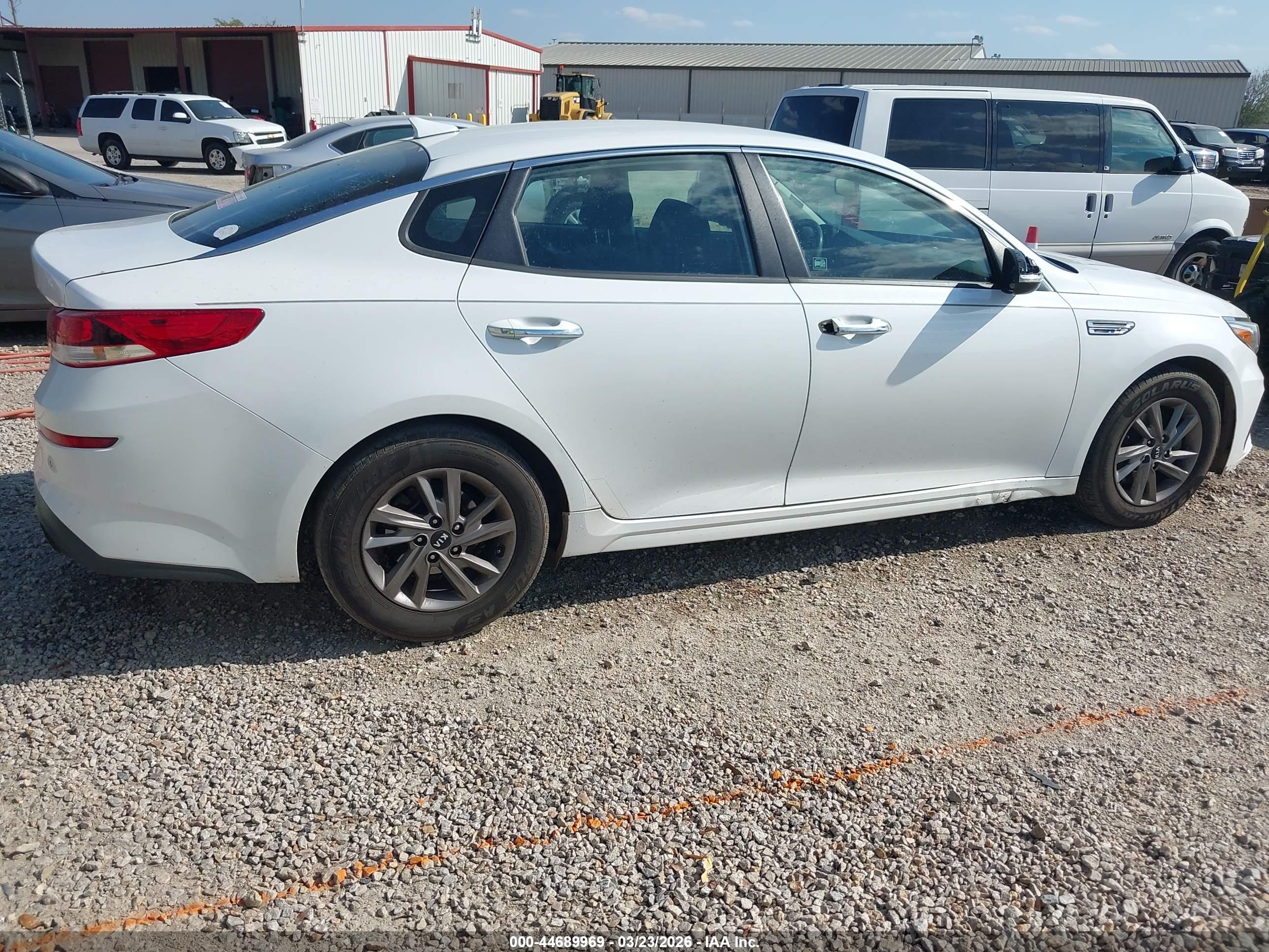 KIA OPTIMA image 4