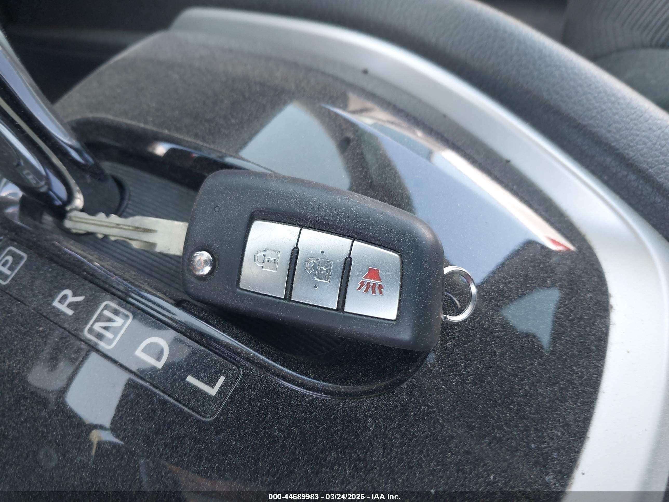 NISSAN ROGUE image 11