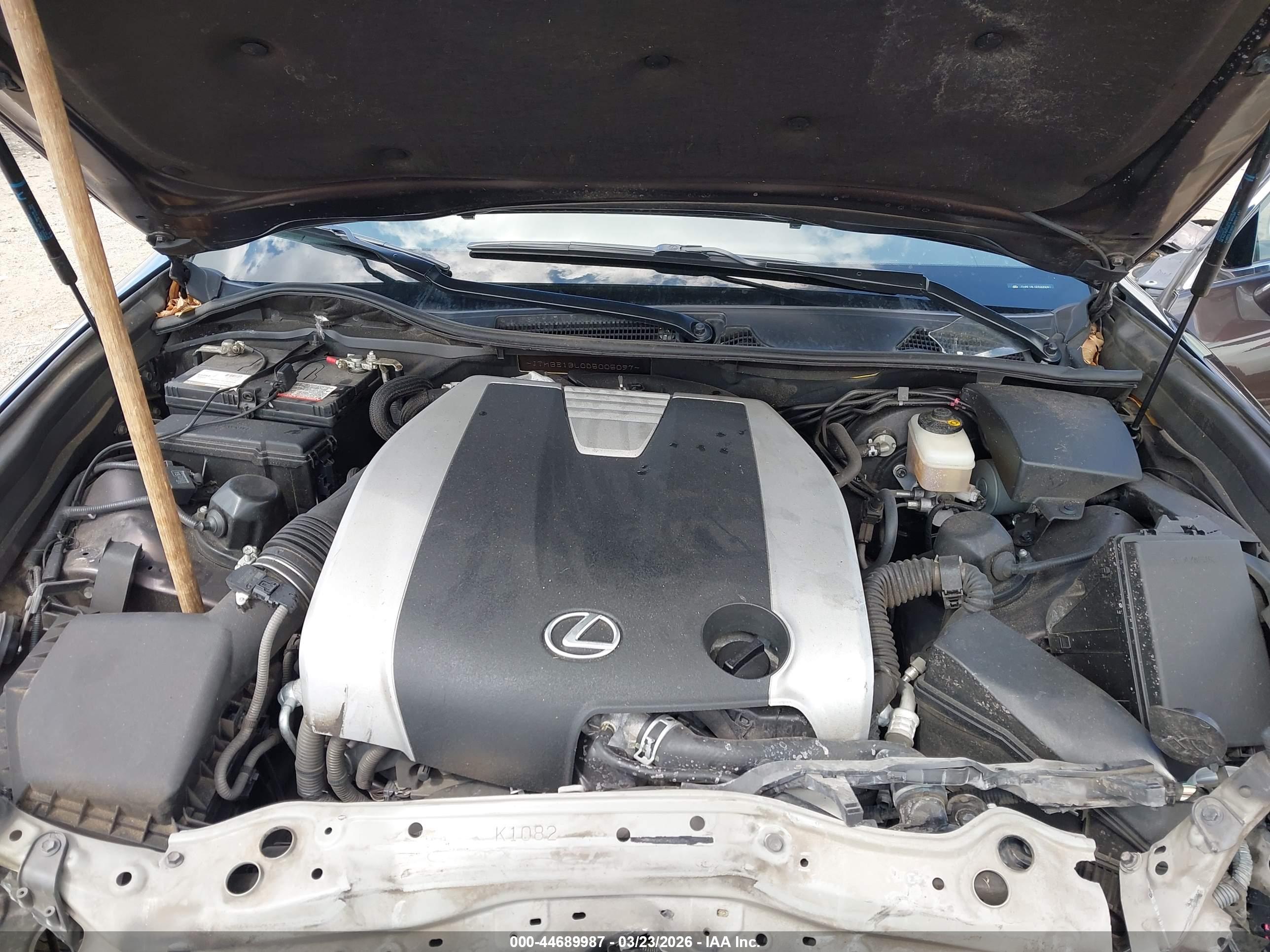 LEXUS GS image 10