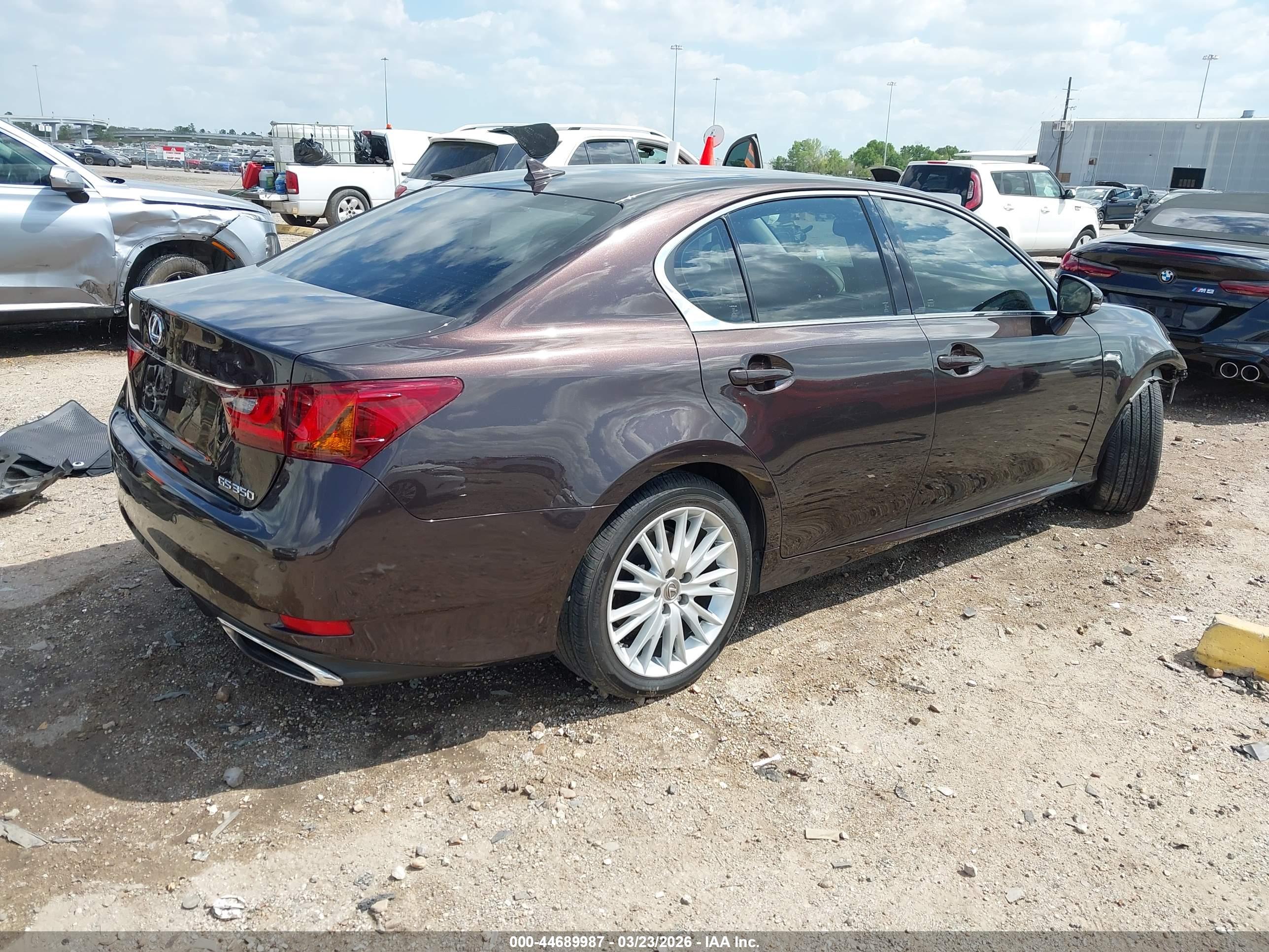 LEXUS GS image 4