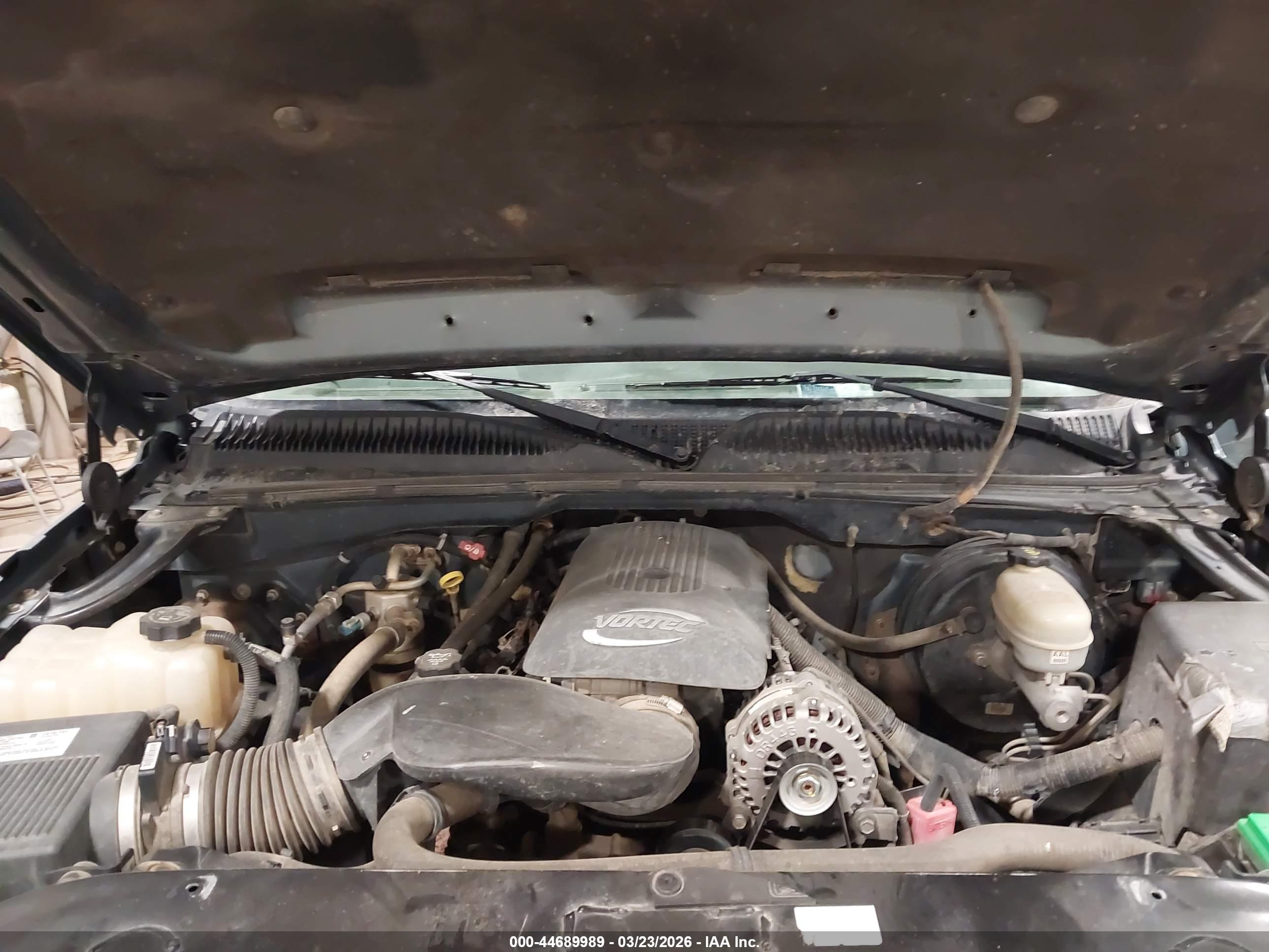 CHEVROLET SILVERADO image 10