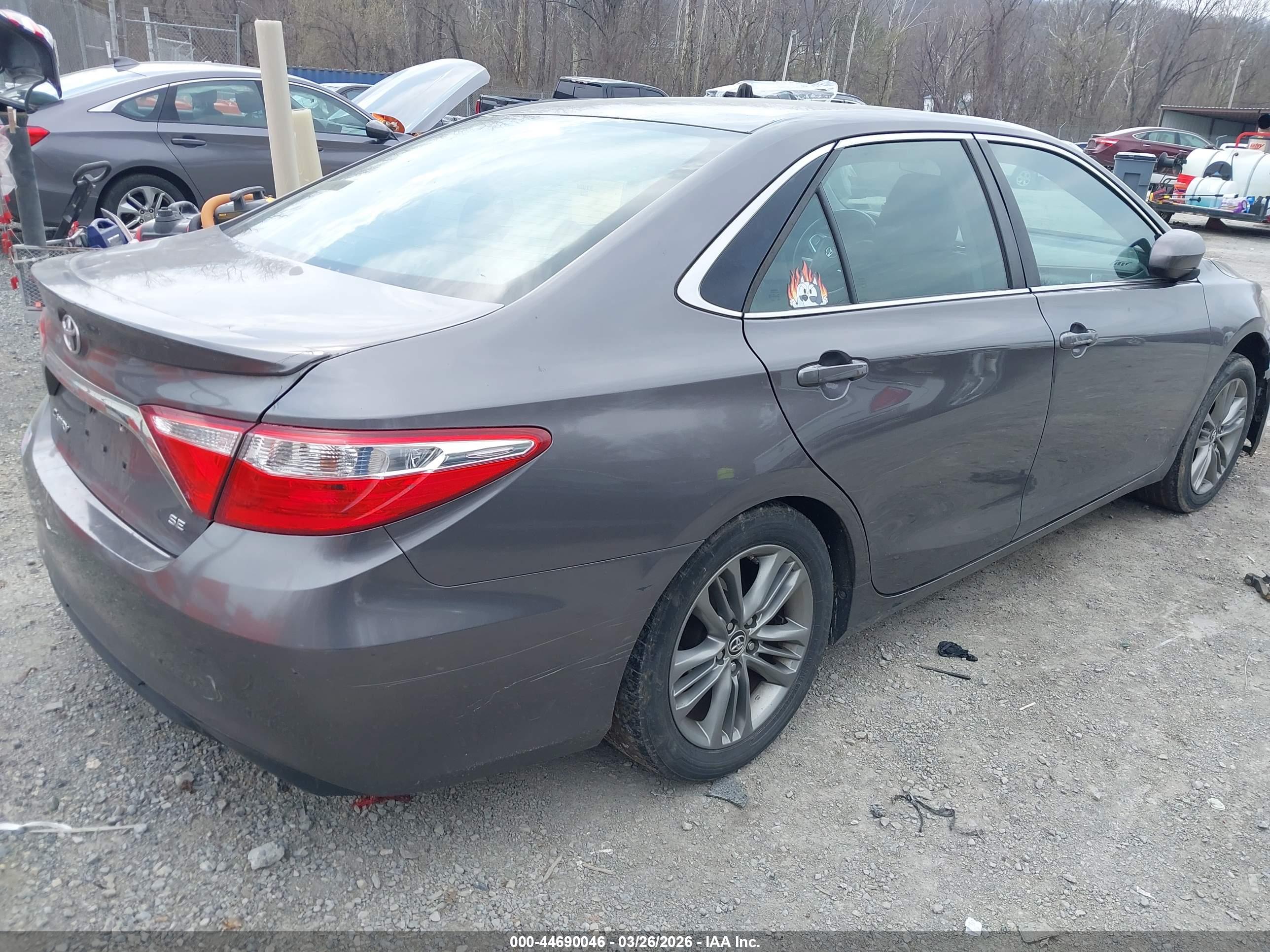 TOYOTA CAMRY image 4