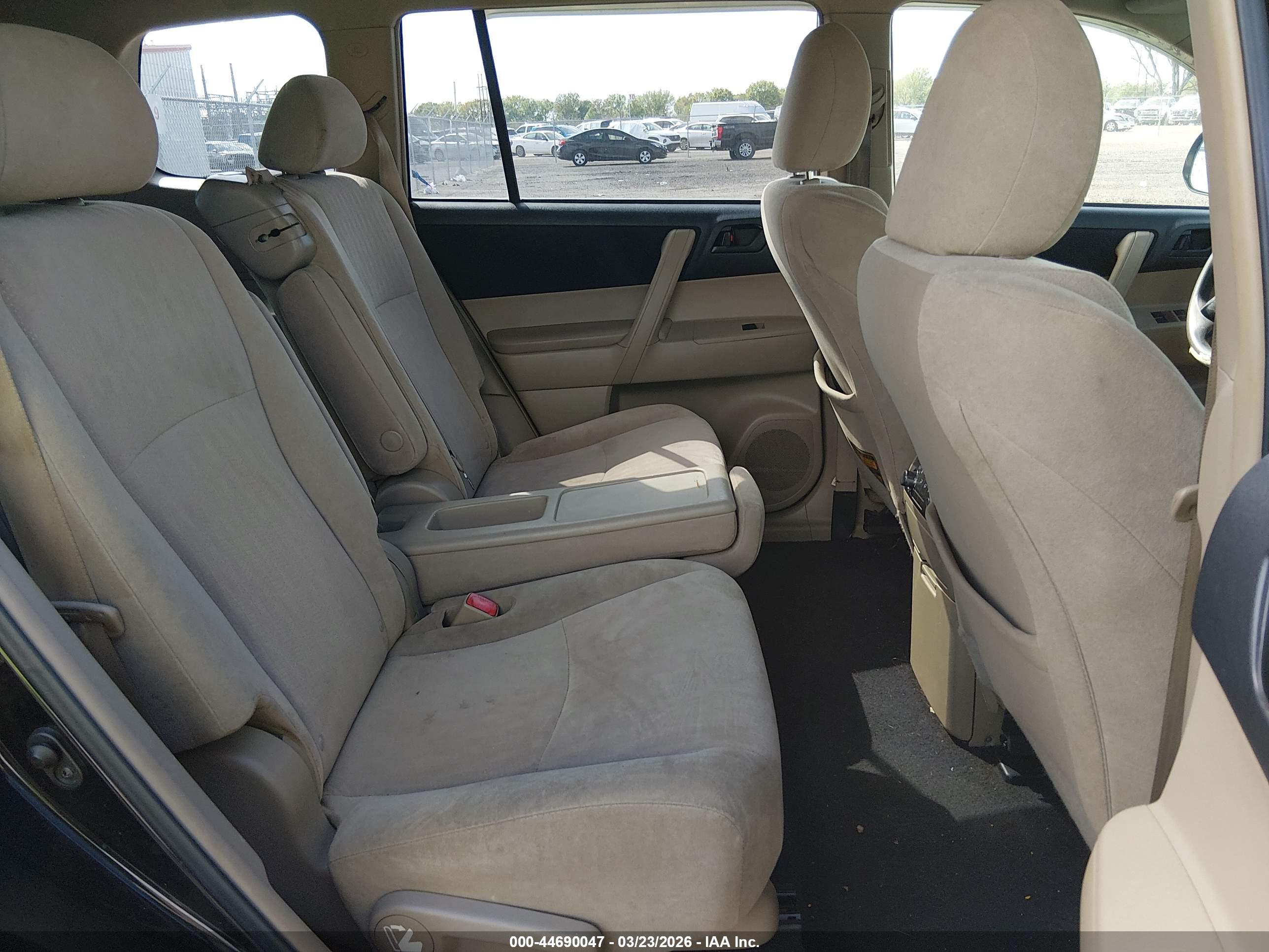 TOYOTA HIGHLANDER image 8