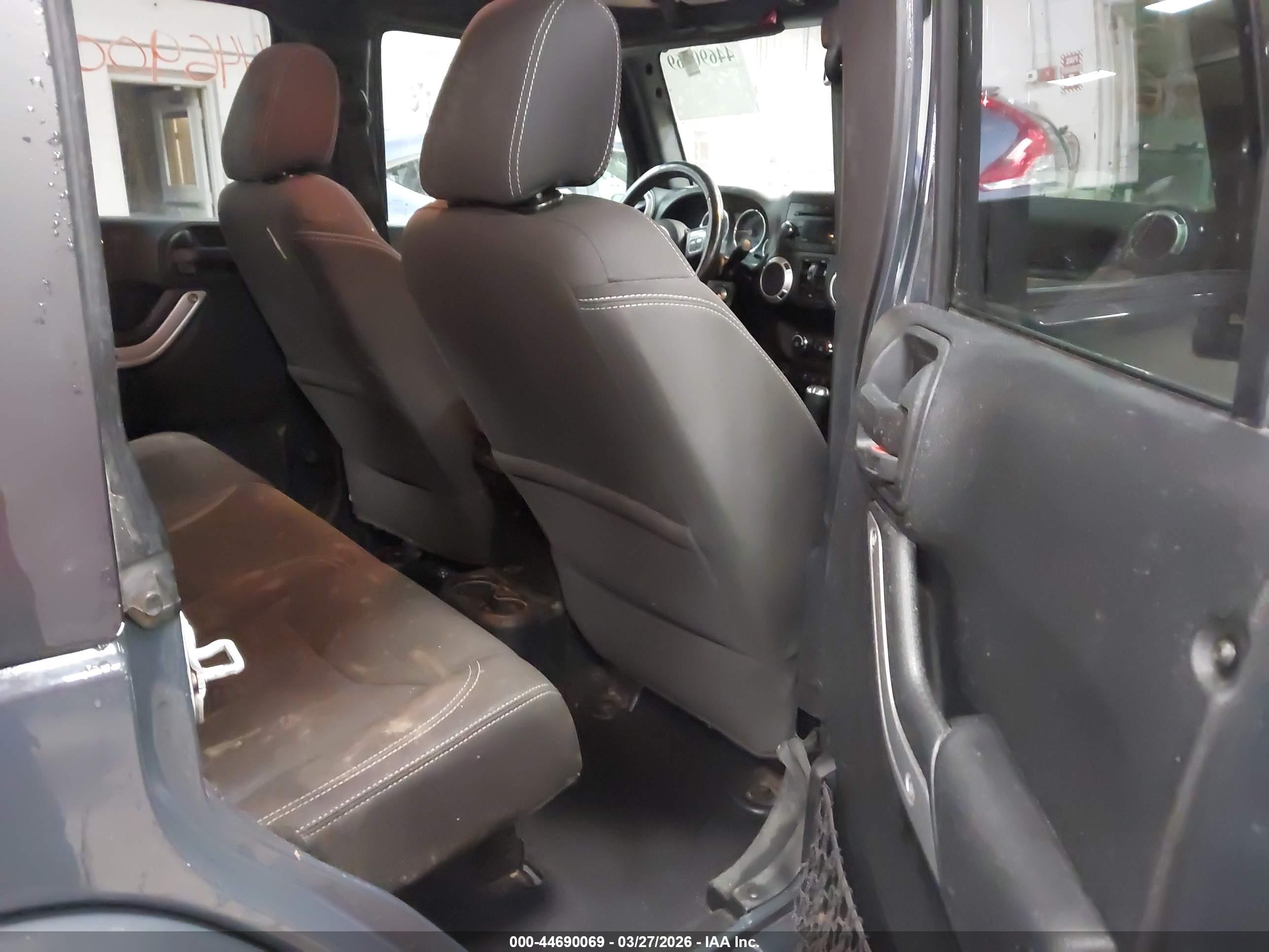 JEEP WRANGLER image 8
