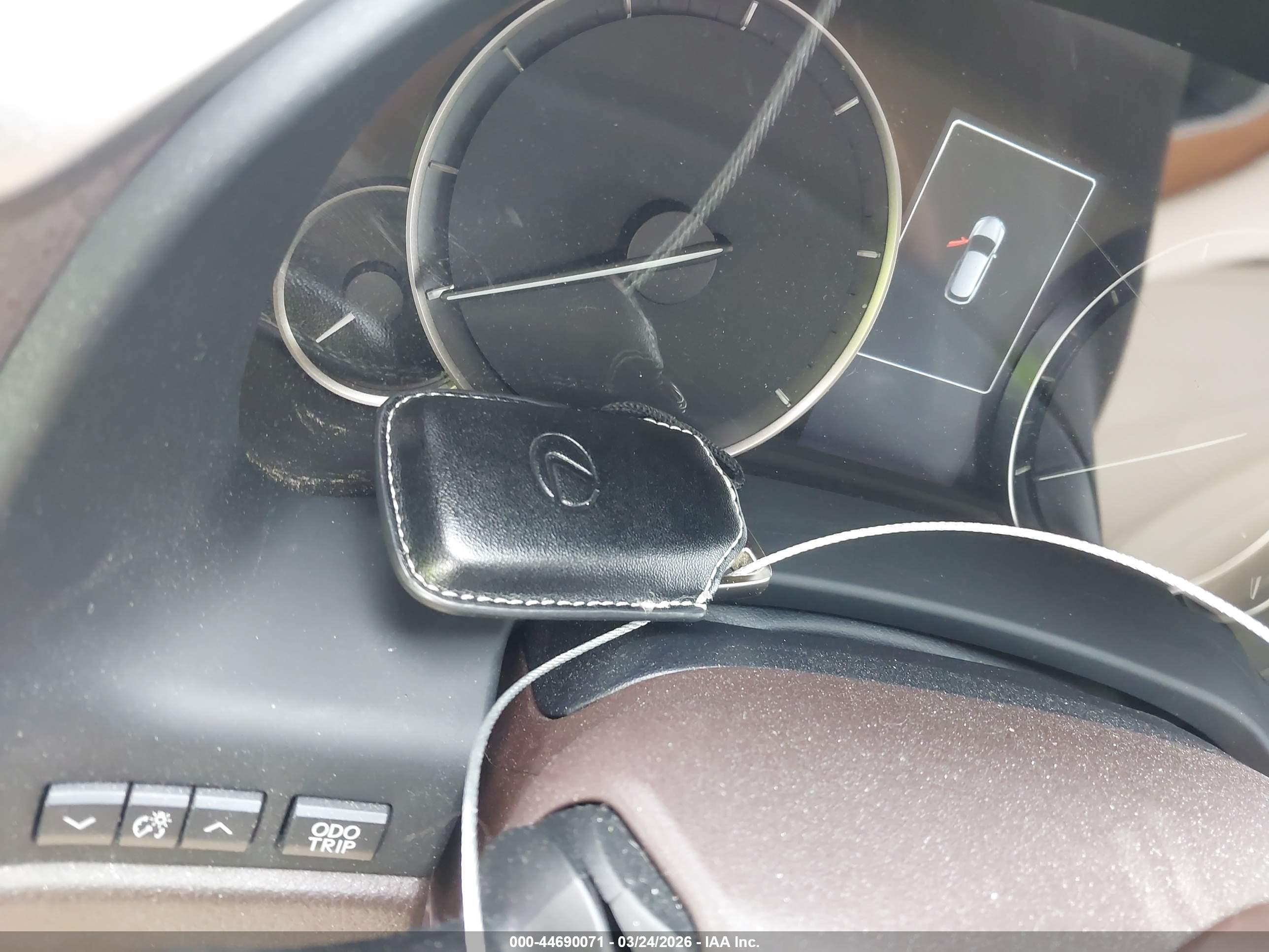 LEXUS RX image 11