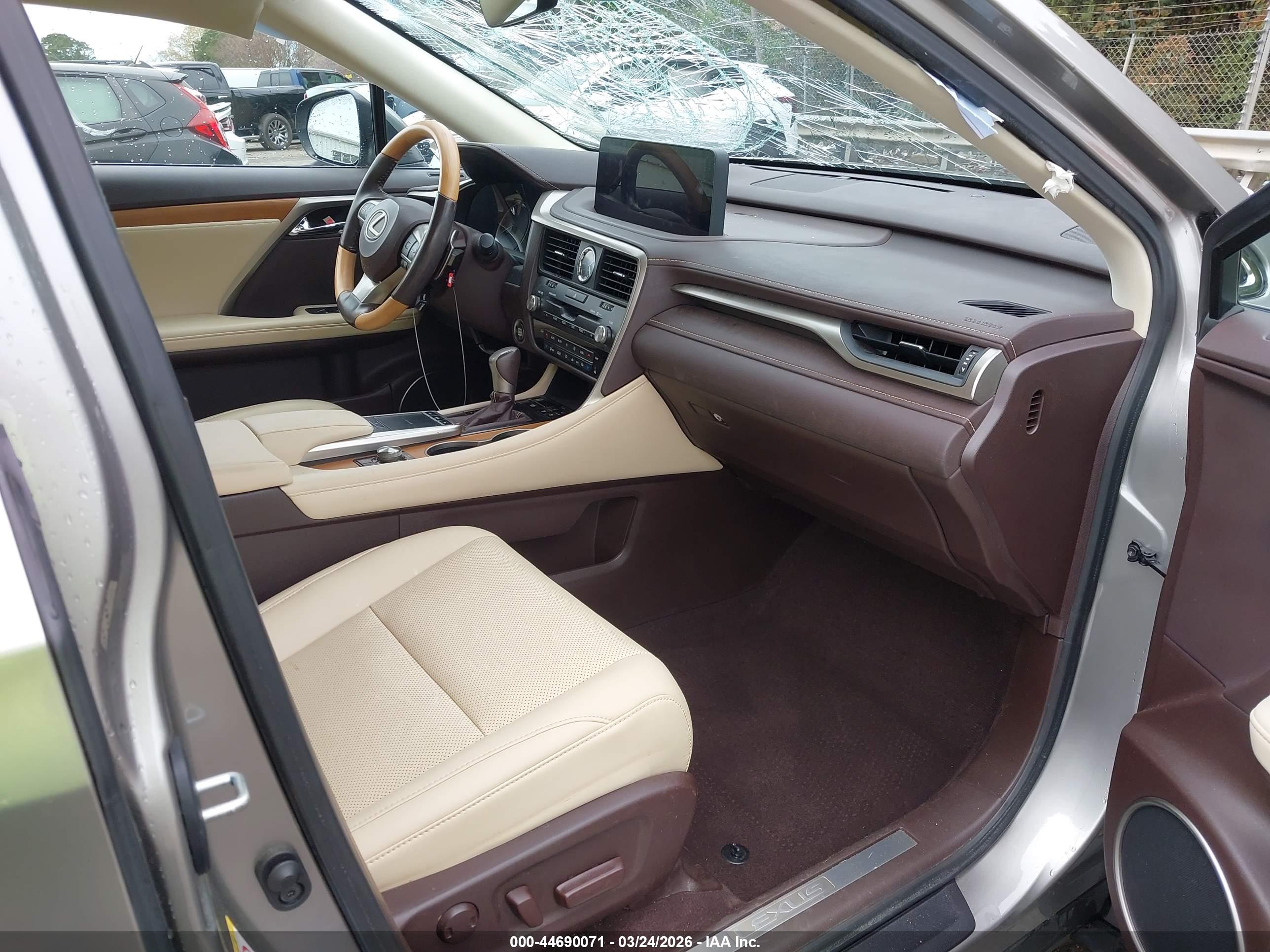 LEXUS RX image 5