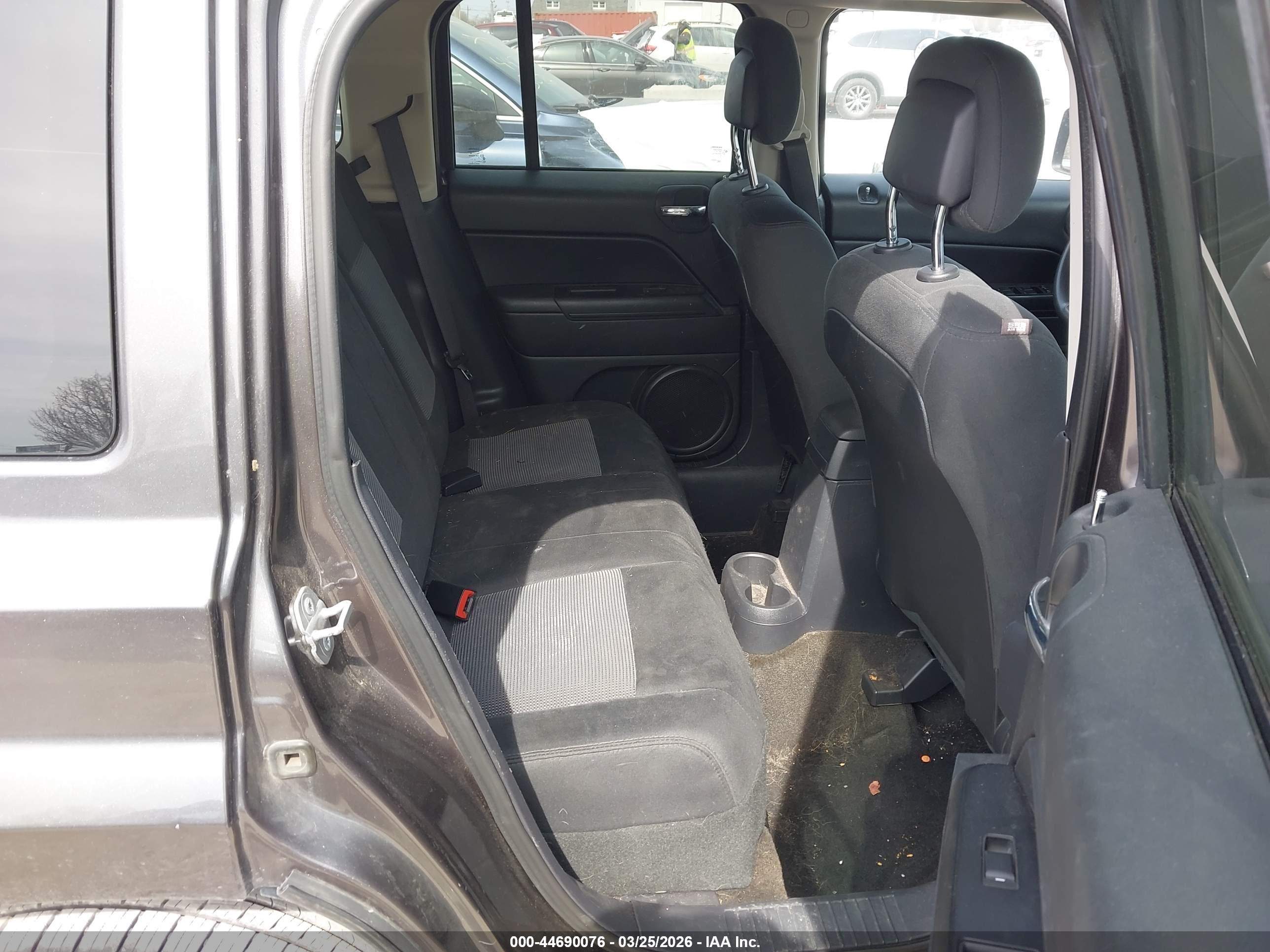 JEEP PATRIOT image 8