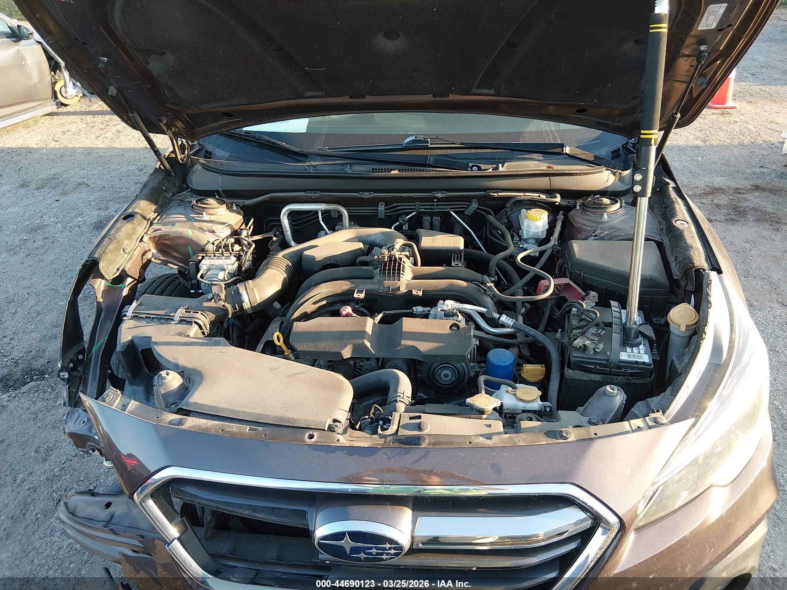 SUBARU OUTBACK image 10