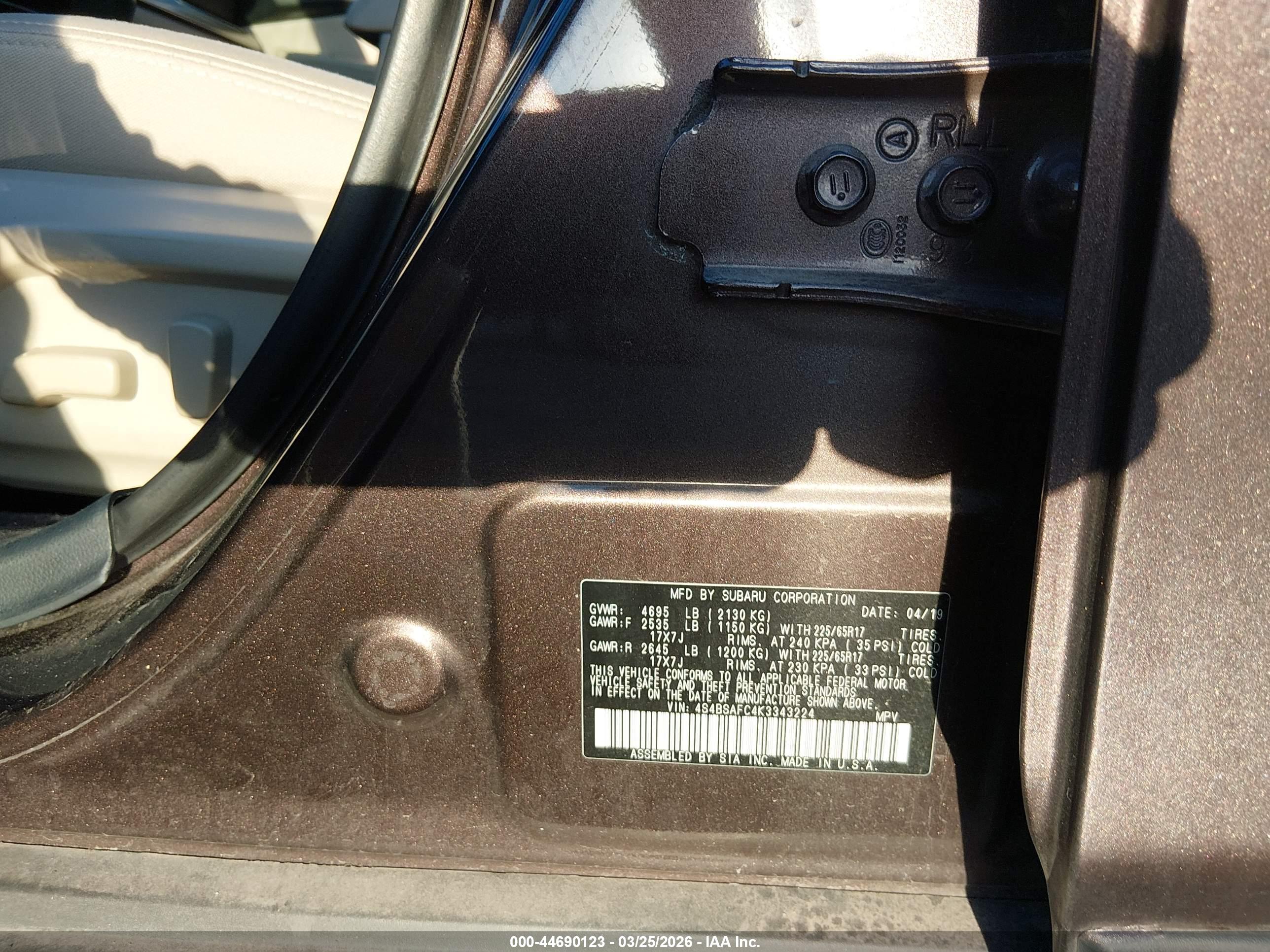 SUBARU OUTBACK image 9