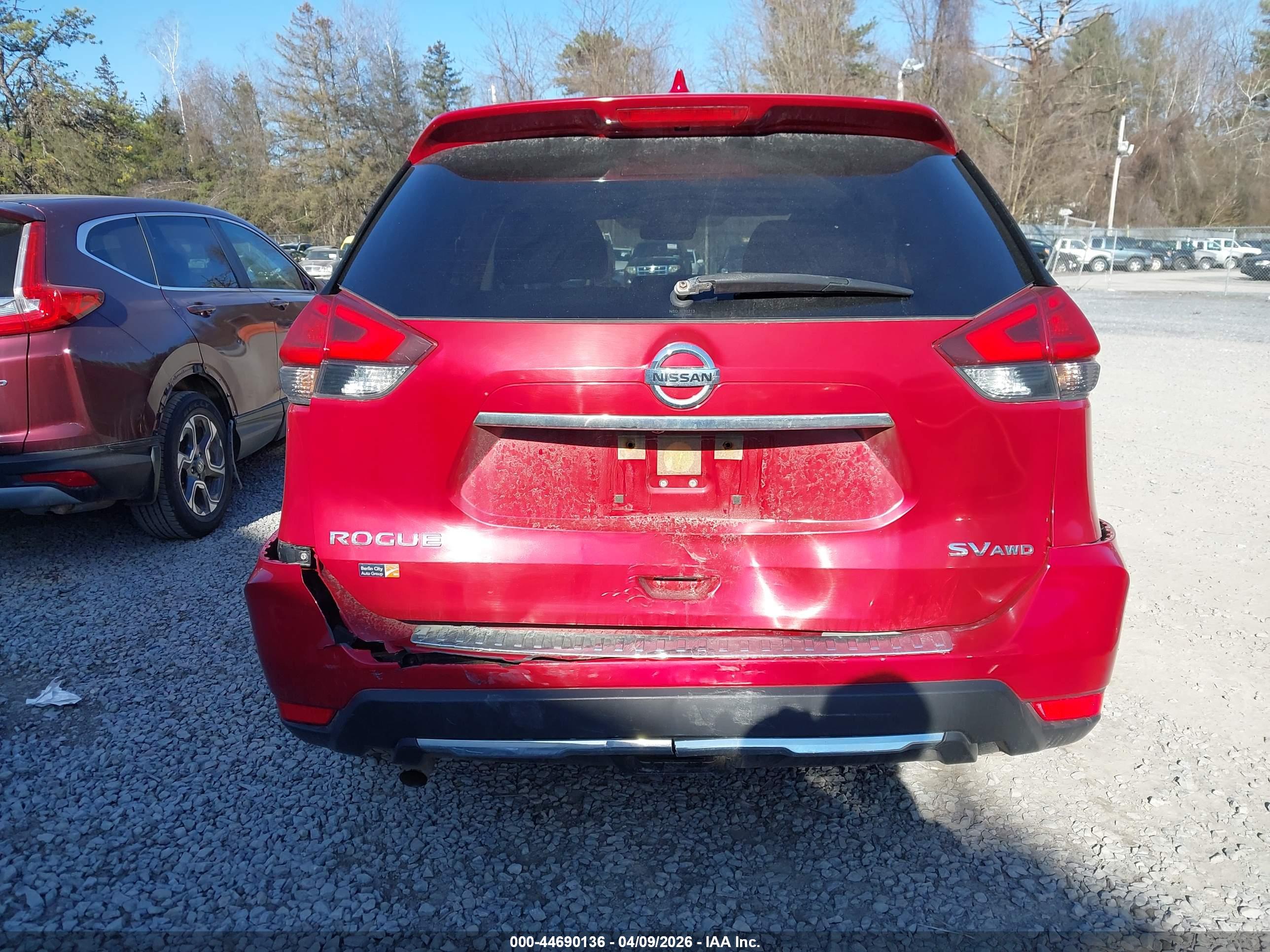 NISSAN ROGUE image 6