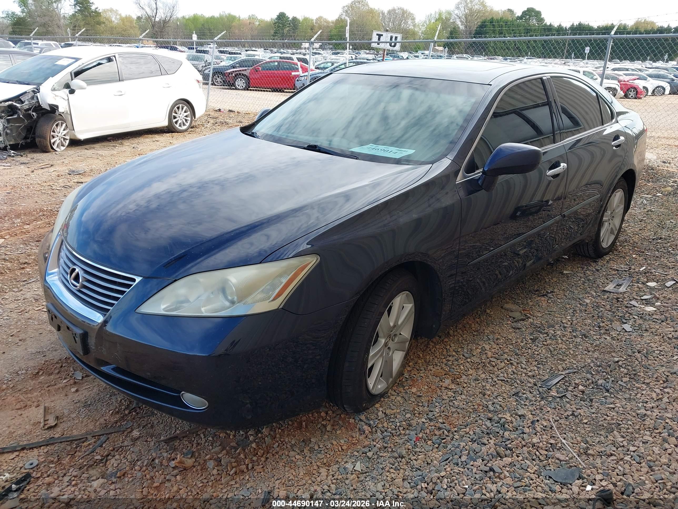 LEXUS ES image 2