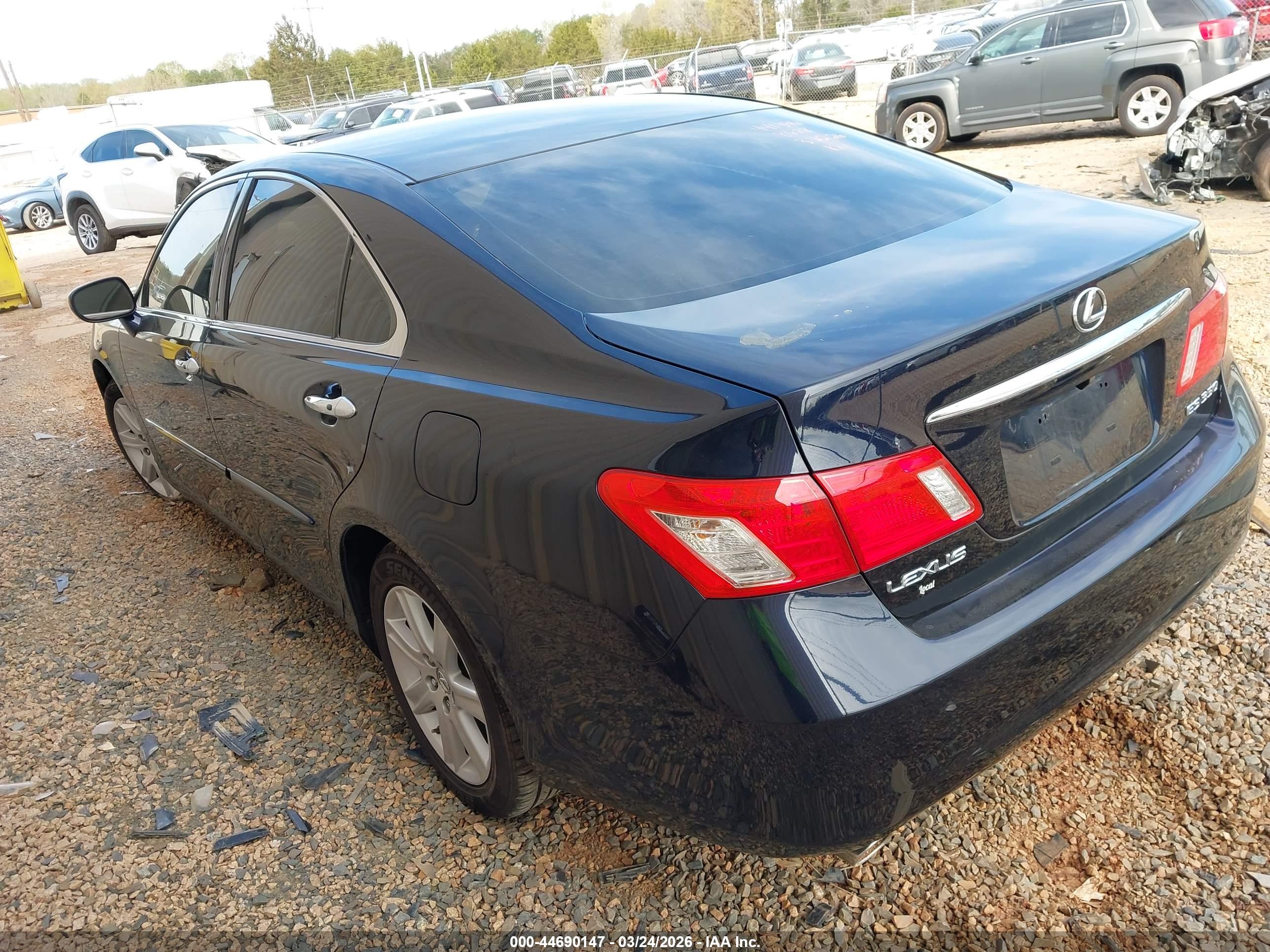 LEXUS ES image 3
