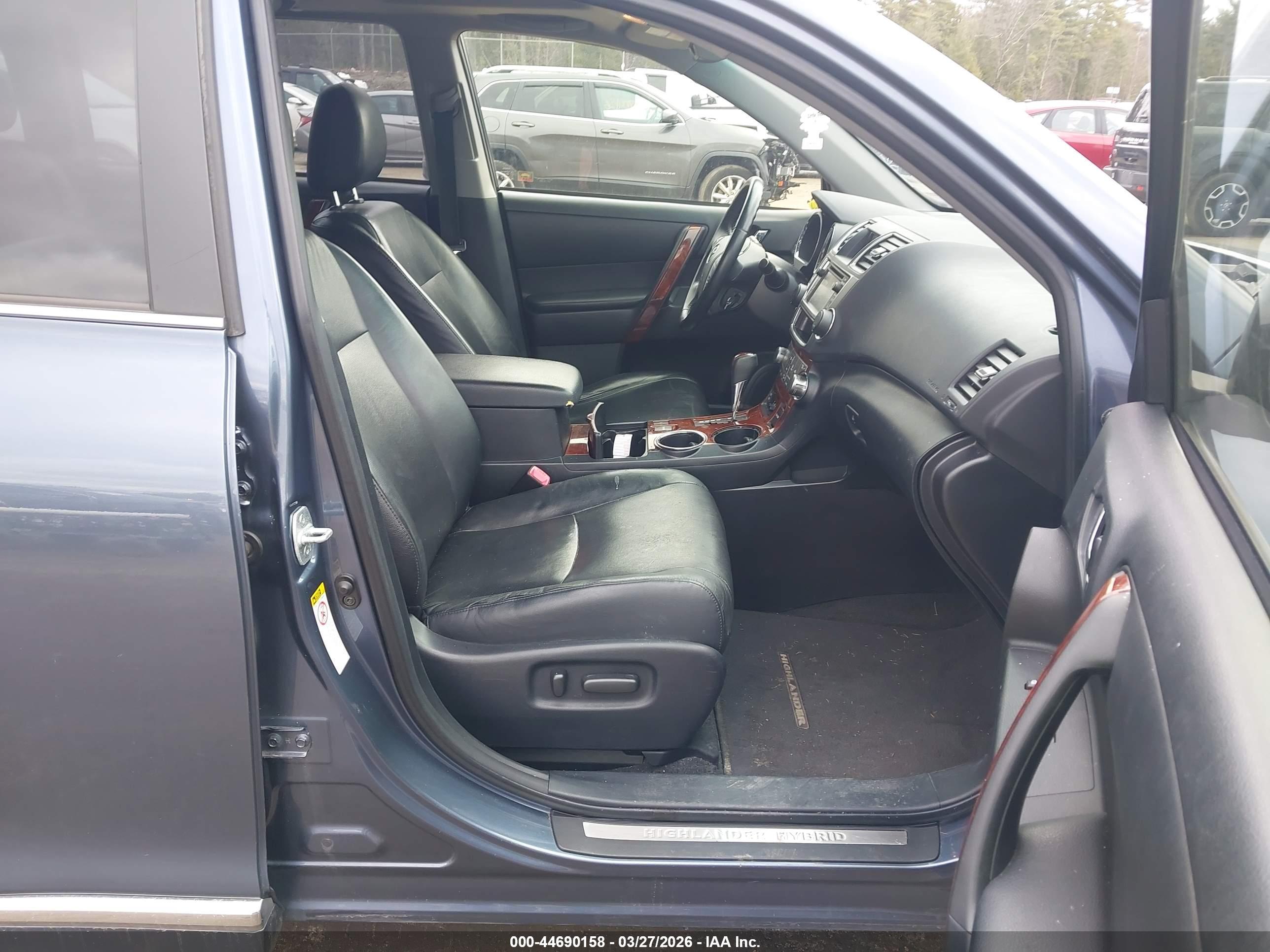 TOYOTA HIGHLANDER image 5