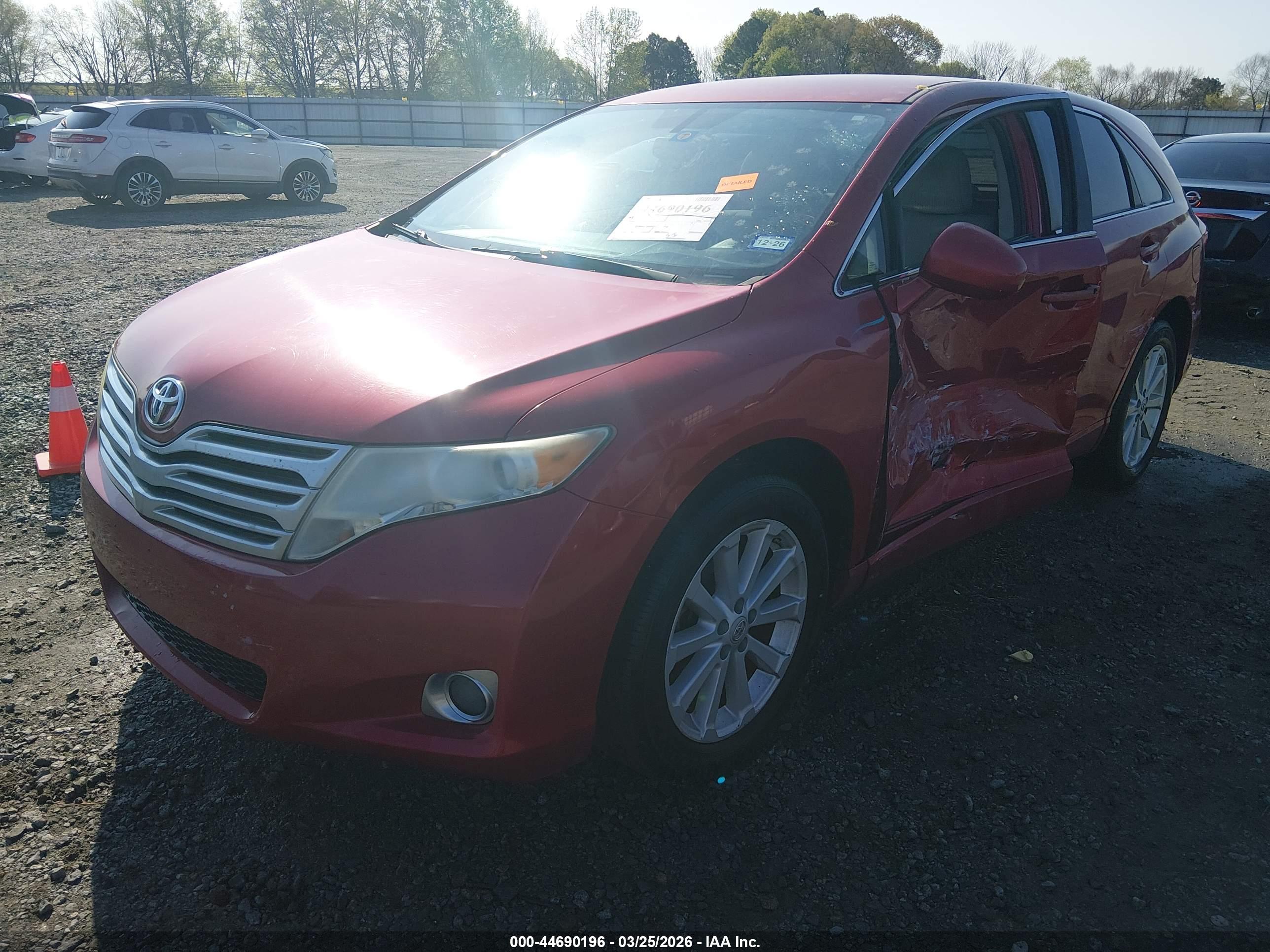 TOYOTA VENZA image 2