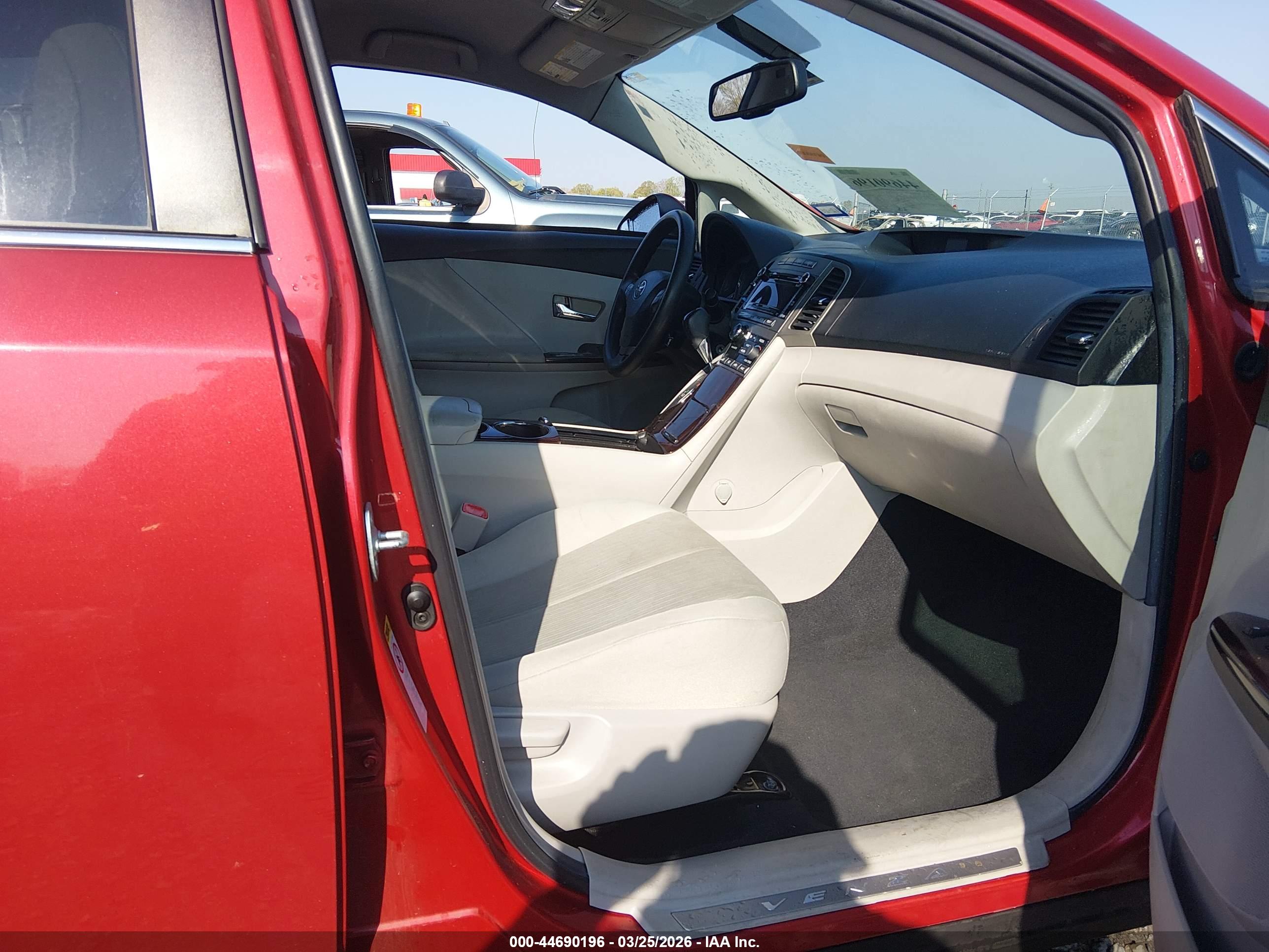 TOYOTA VENZA image 5