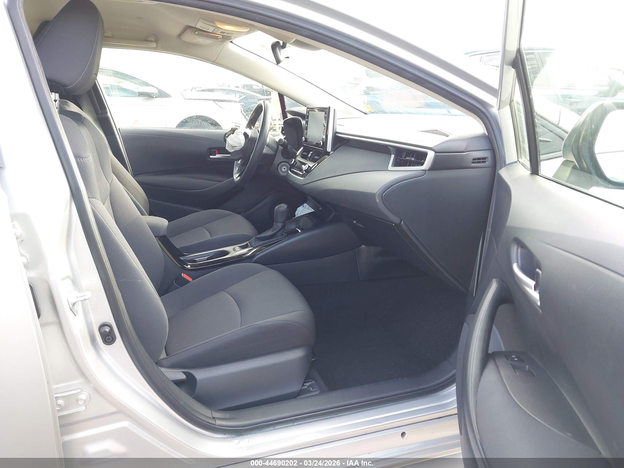 TOYOTA COROLLA image 5