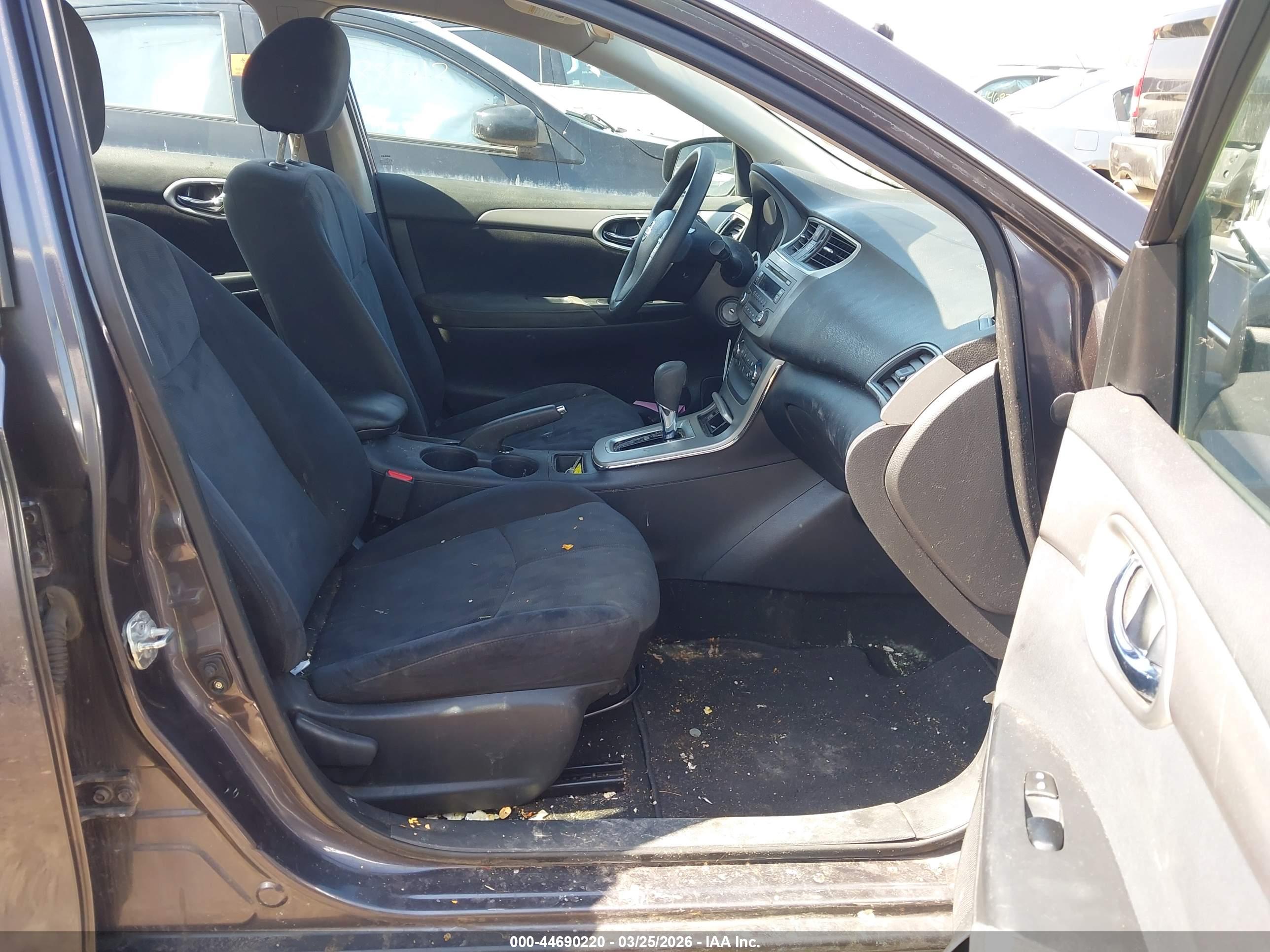 NISSAN SENTRA image 5