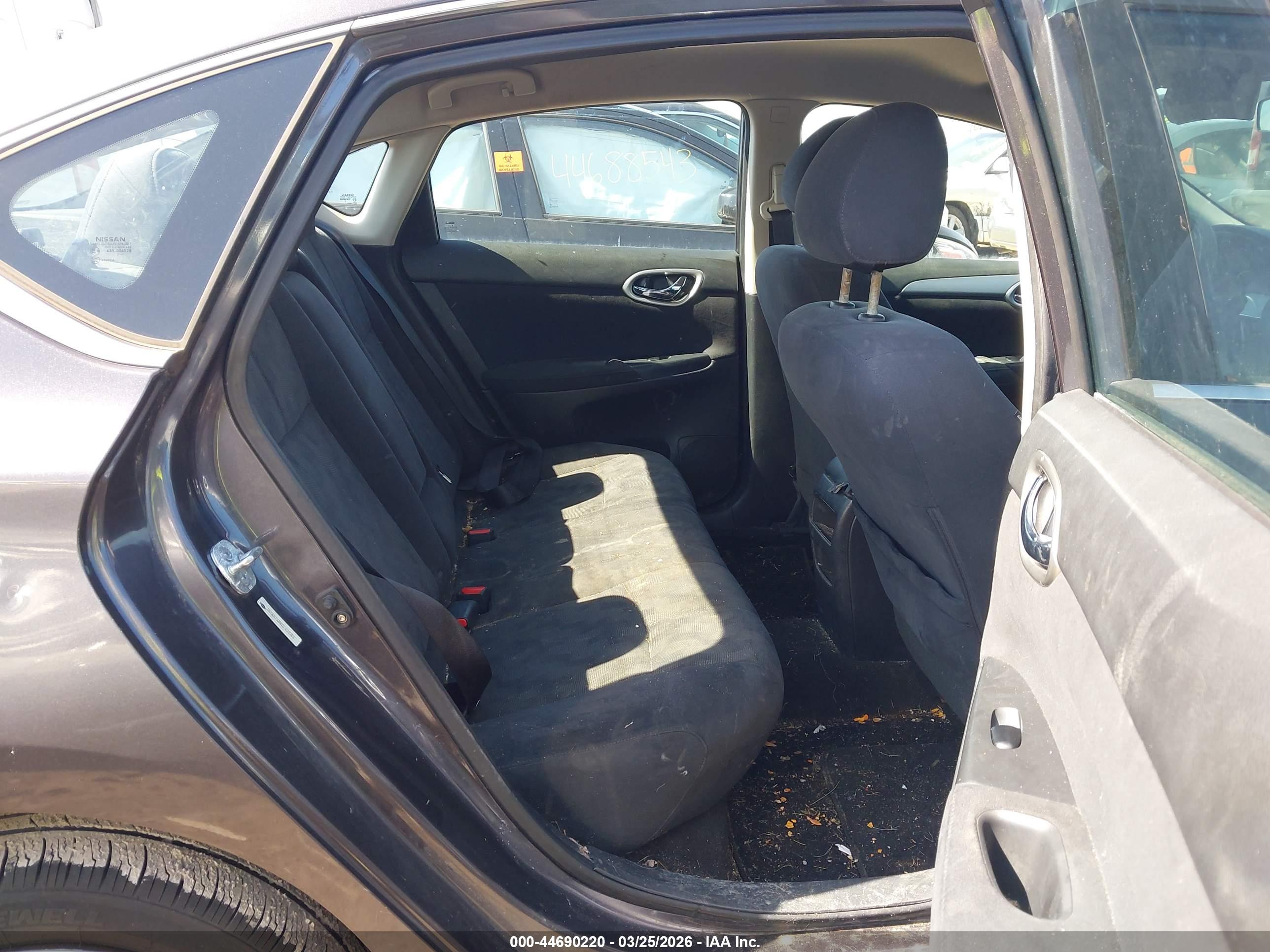 NISSAN SENTRA image 8