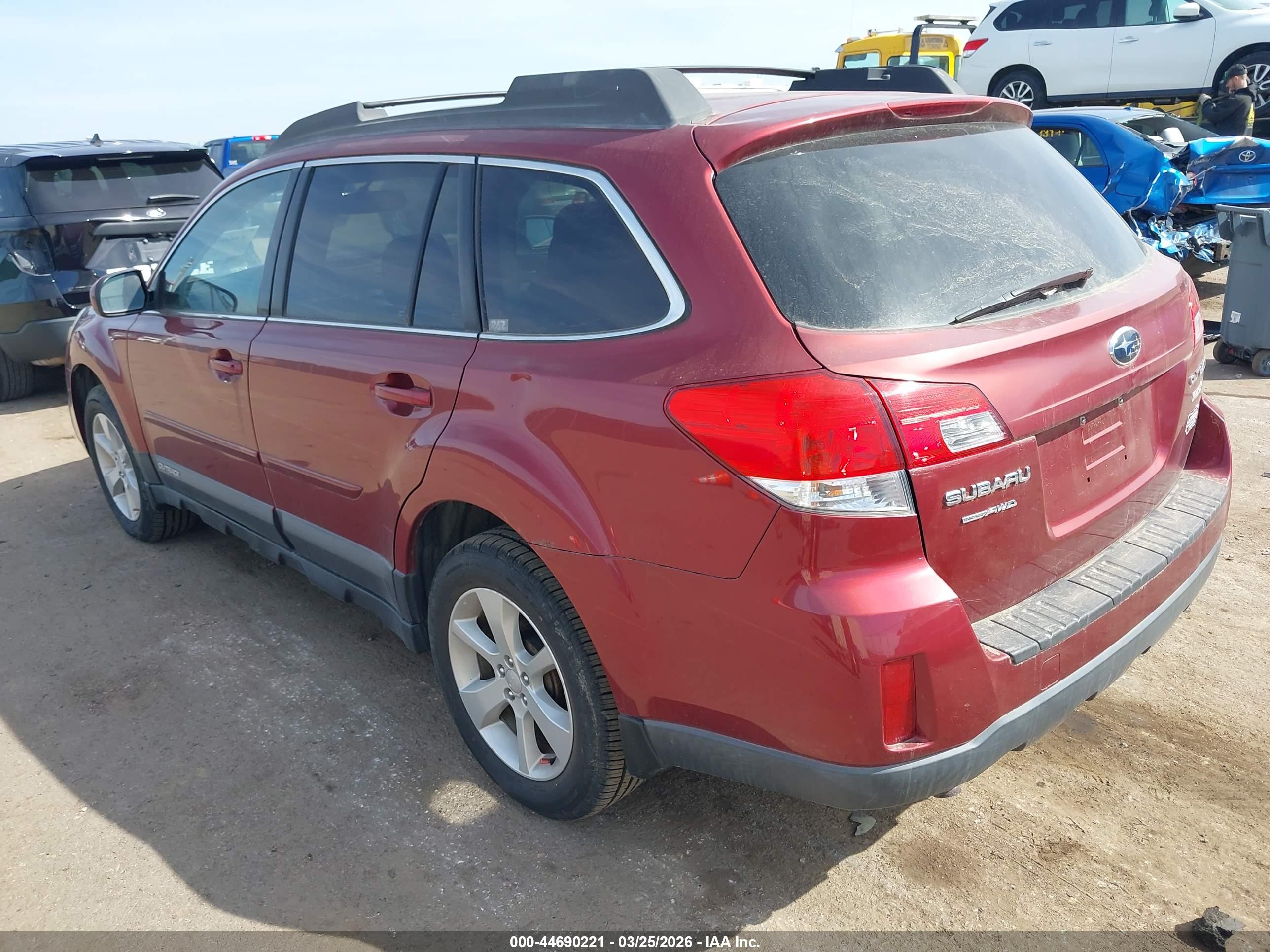 SUBARU OUTBACK image 3