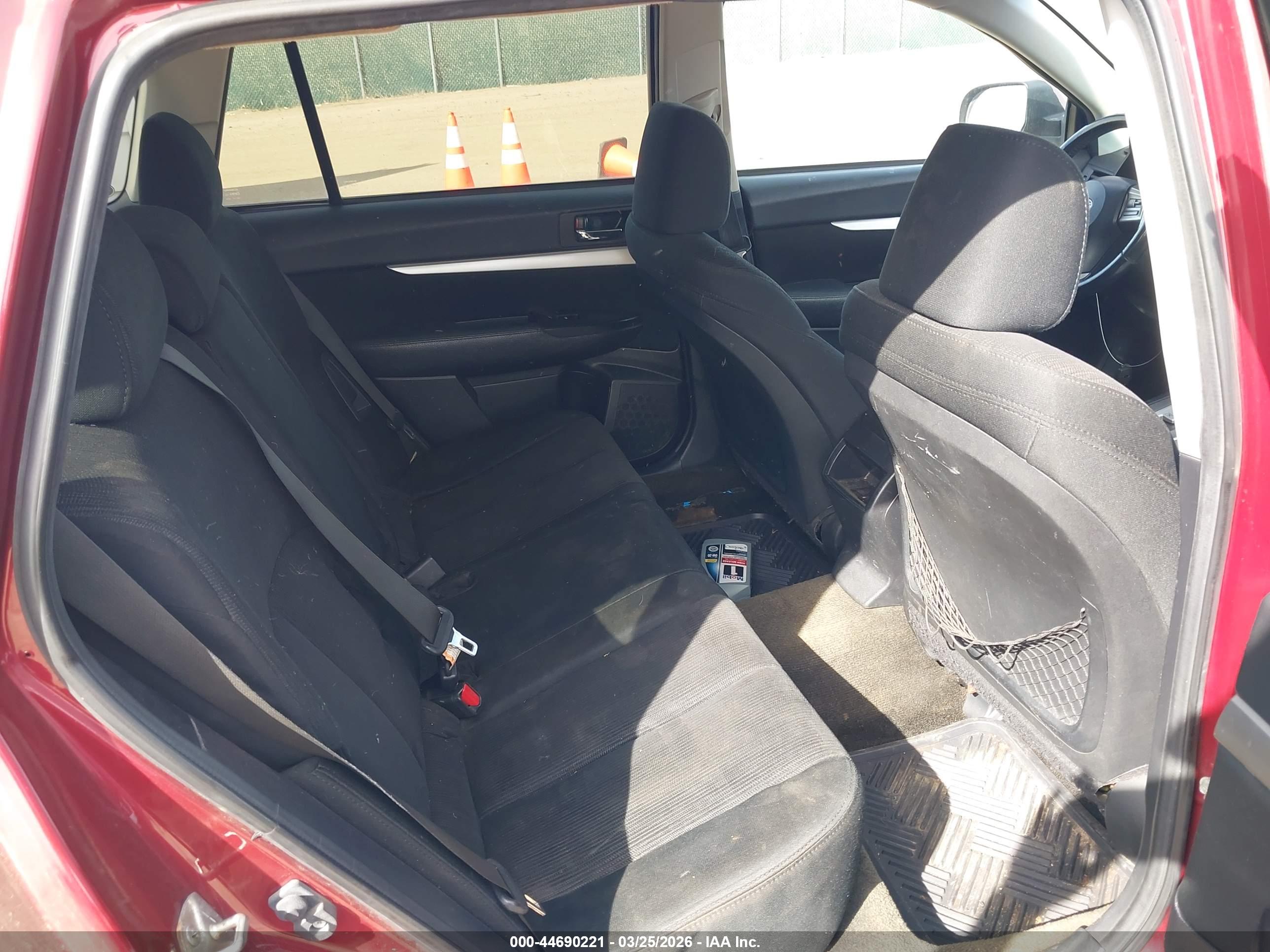 SUBARU OUTBACK image 8
