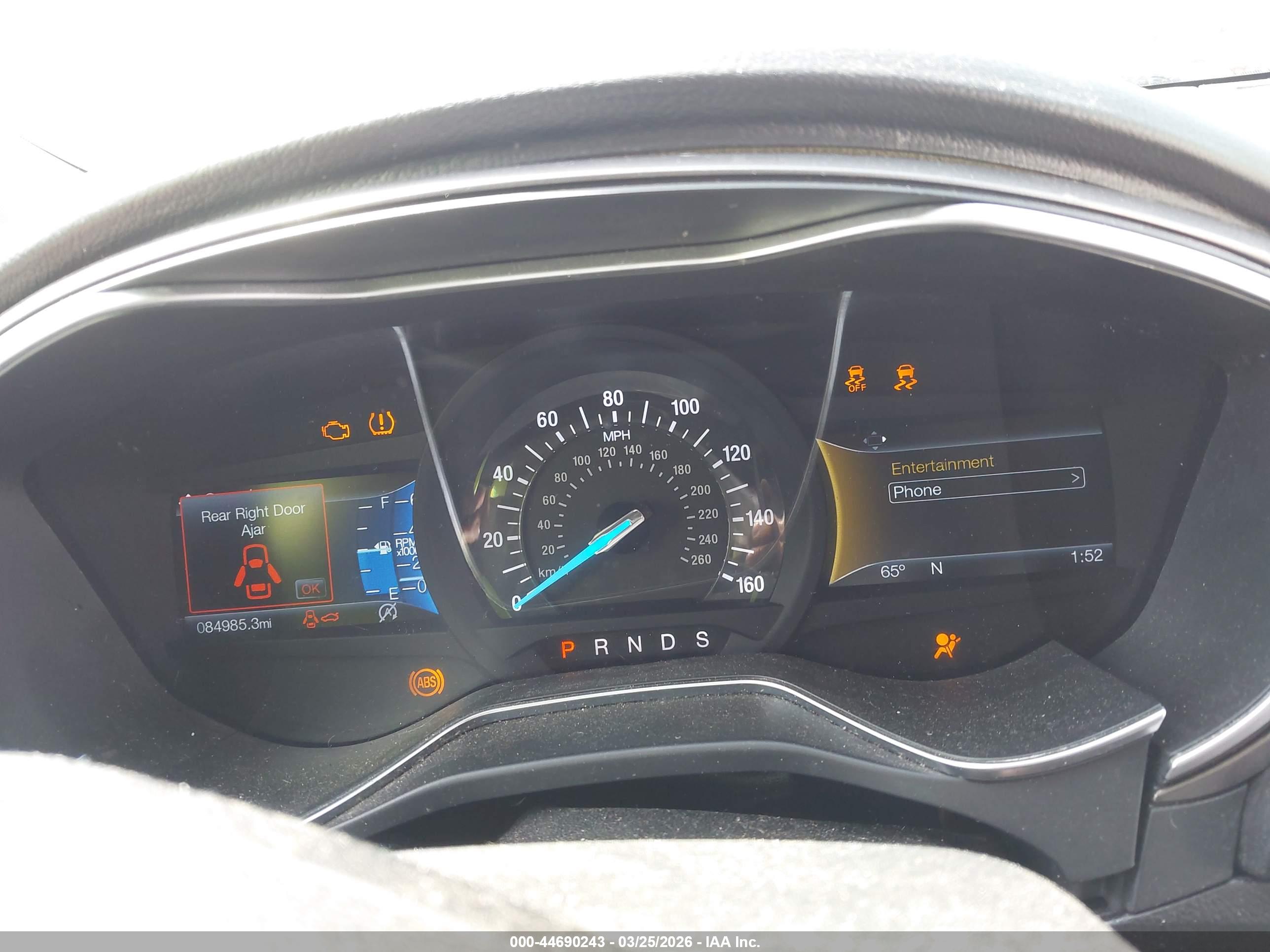 FORD FUSION image 7